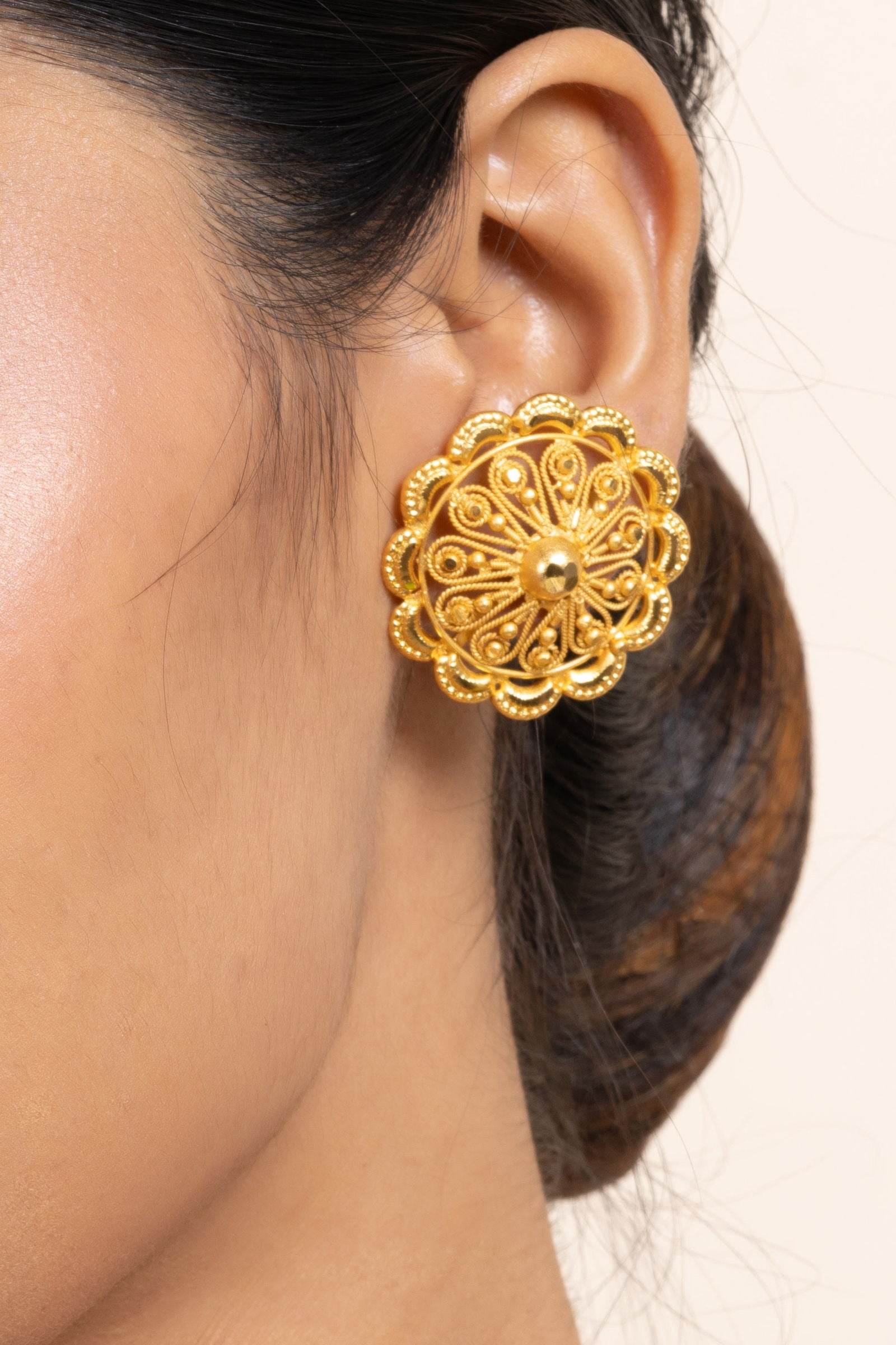 Earring Senco Gold Discount Offer Flutter Blossom Gold Earrings