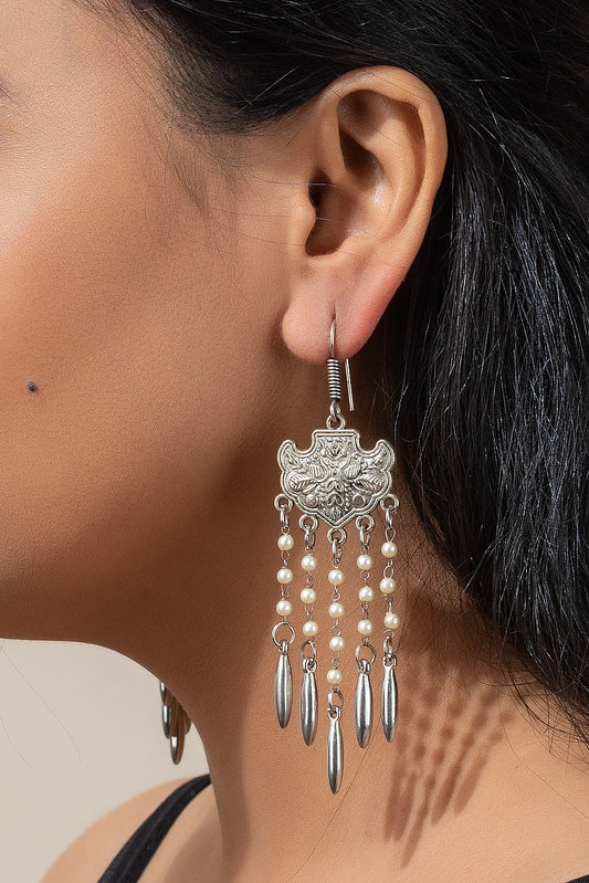 oxidised-silver-five-lines-pearl-chain-dangler-earring-er365