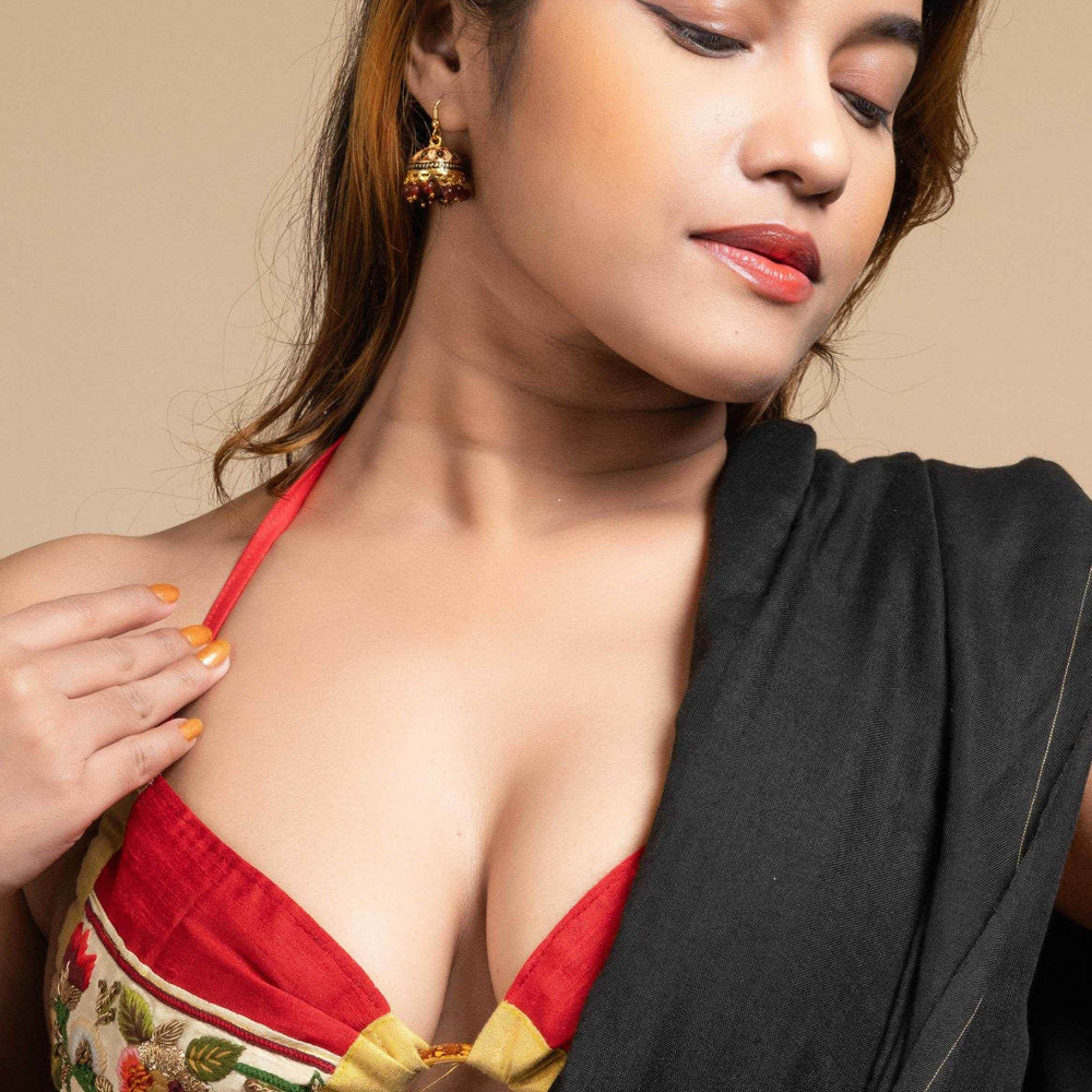 Discover the Allure of Backless Blouses for Wedding Parties and Special Occasions - Lookandadorn.com