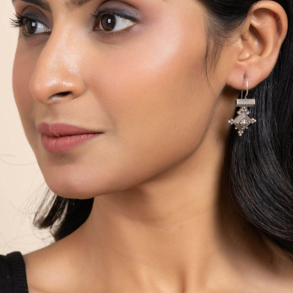 925 Silver Designer Earrings - Unique 92.5 Pure Silver, Non-Allergic, Elegant for All Occasions - Lookandadorn.com