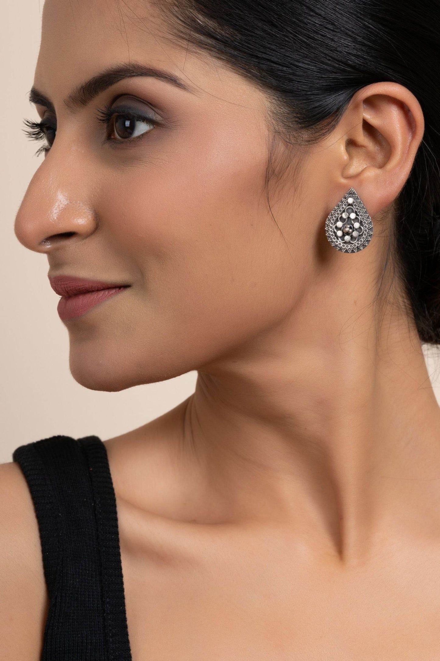 925 Pure Silver Earrings - Elegant Floral Drop Design for All Occasions, Durable and Non-Allergic - Lookandadorn.com