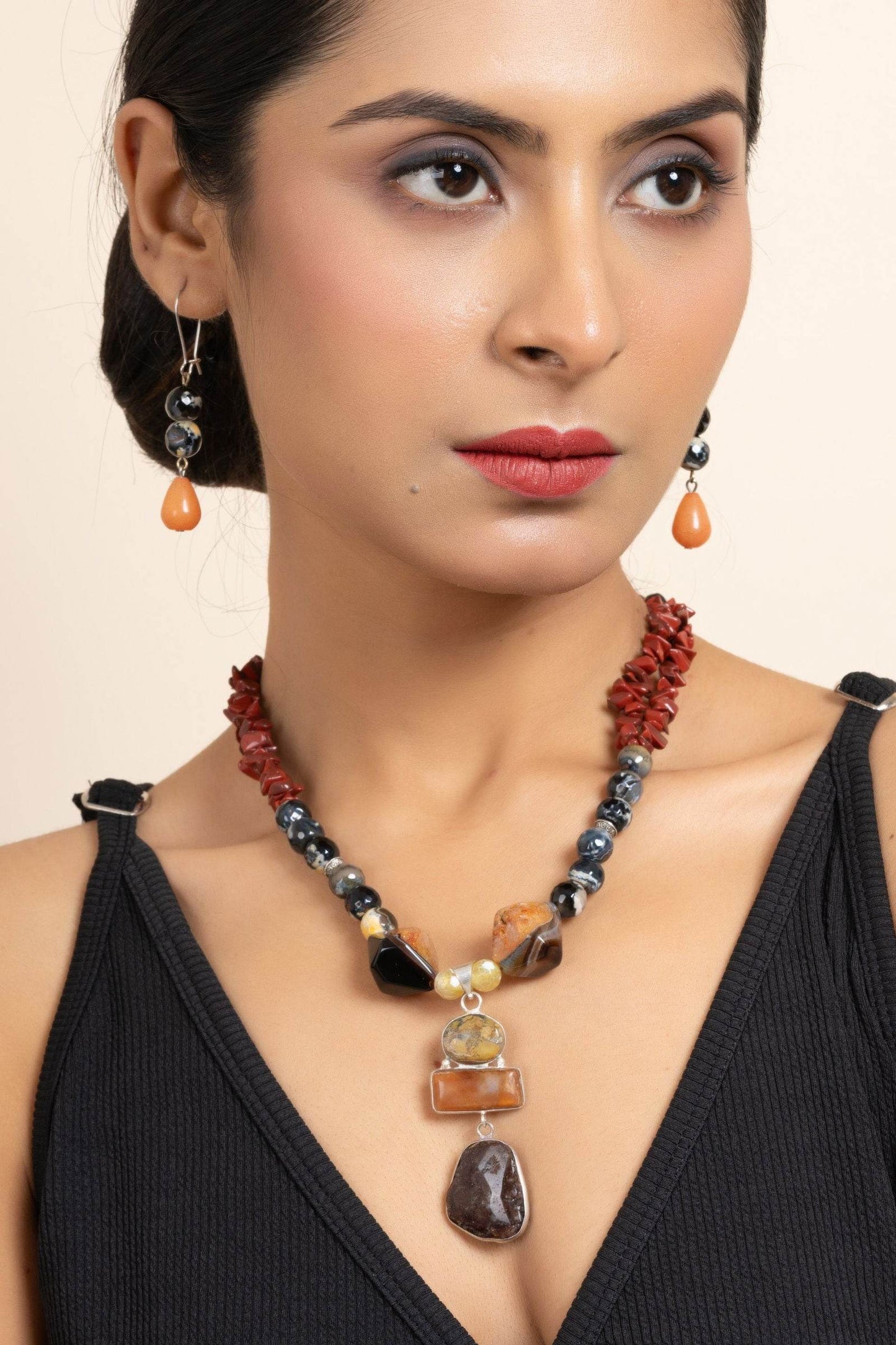Handmade Black Brown Semi-Precious Stone Jewelry Set with Agate Onyx Chips Necklace and Earrings - Lookandadorn.com