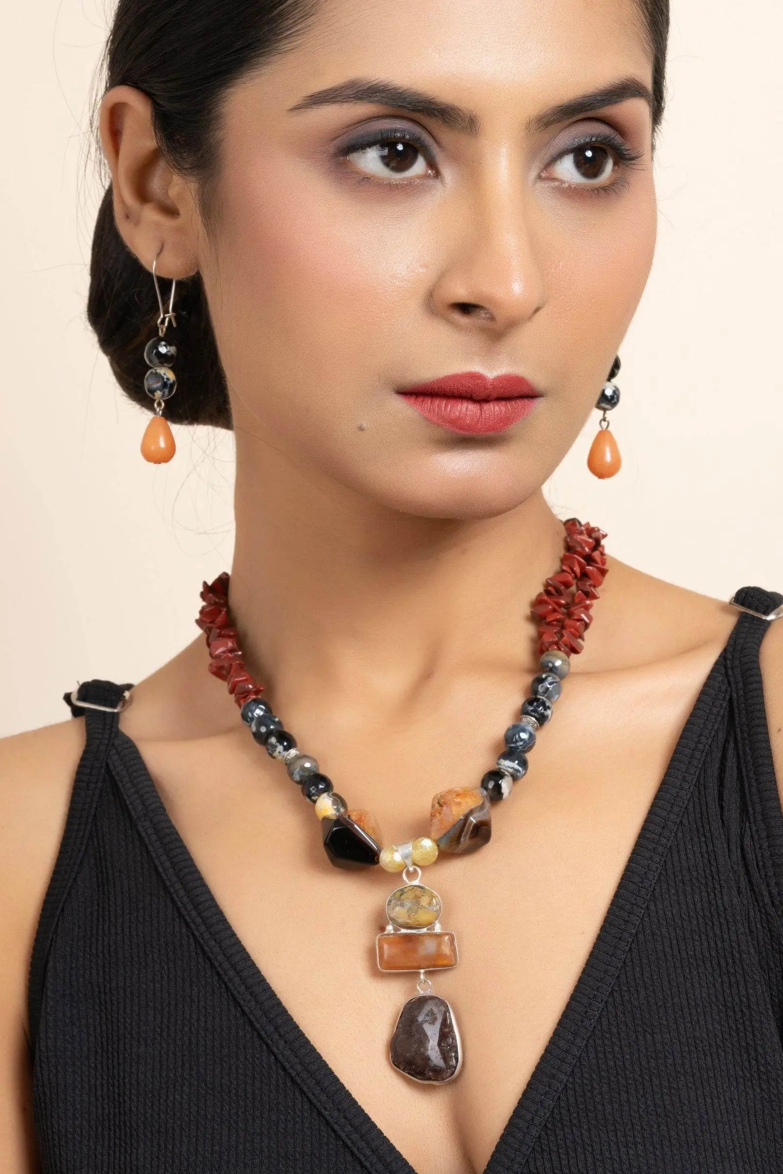 Handmade Black Brown Semi-Precious Stone Jewelry Set with Agate Onyx Chips Necklace and Earrings - Lookandadorn.com