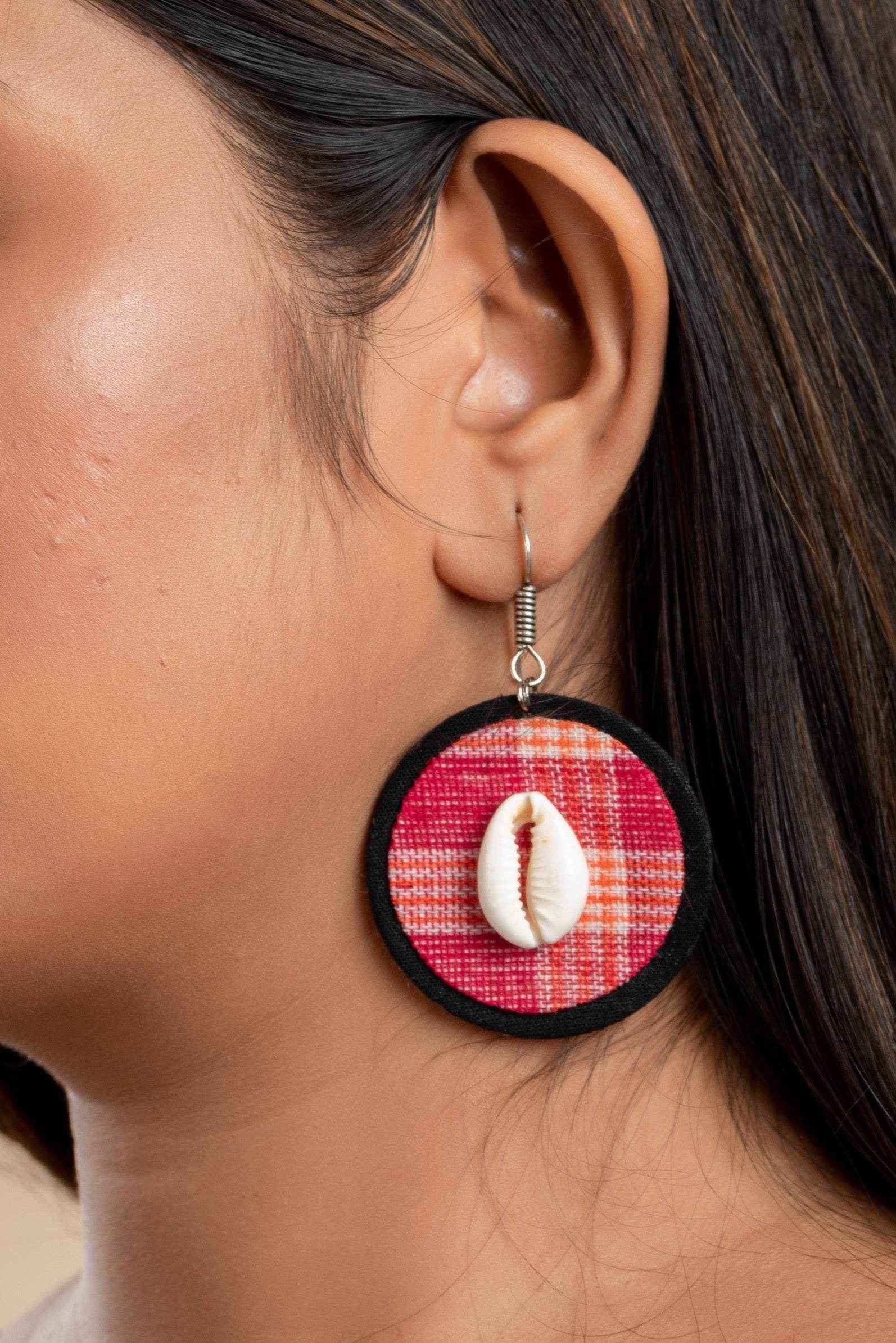 Handmade Black And Red Gamcha Fabric Cowrie Earrings - Non-Allergic, Perfect For Gifting - Lookandadorn.com