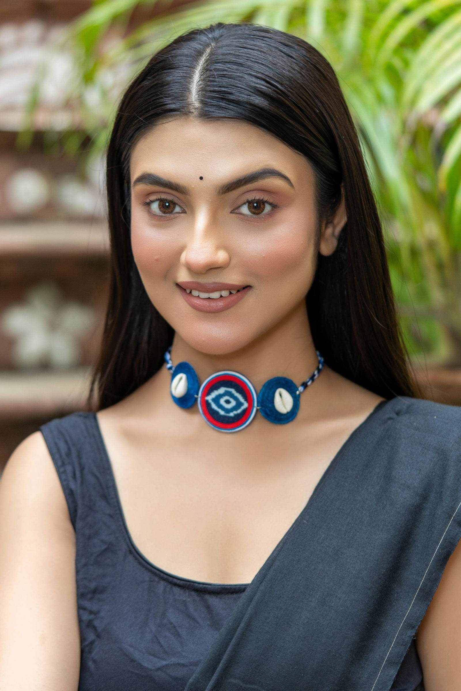 Handmade Eco-Friendly Blue Red Jute Fabric Cowrie Evil Eye Choker Necklace with Earring Jewelry Set - Lookandadorn.com