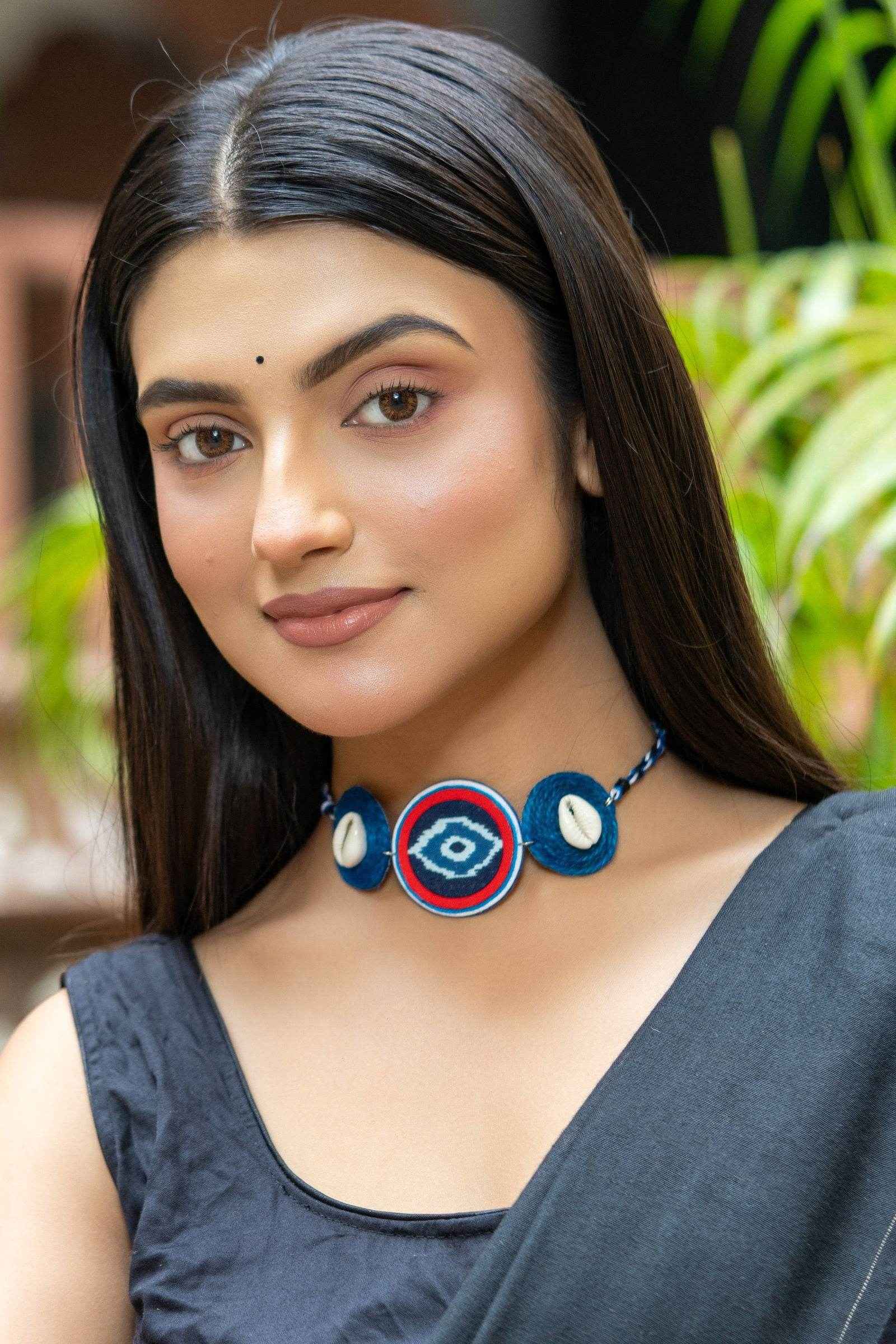 Handmade Eco-Friendly Blue Red Jute Fabric Cowrie Evil Eye Choker Necklace with Earring Jewelry Set - Lookandadorn.com