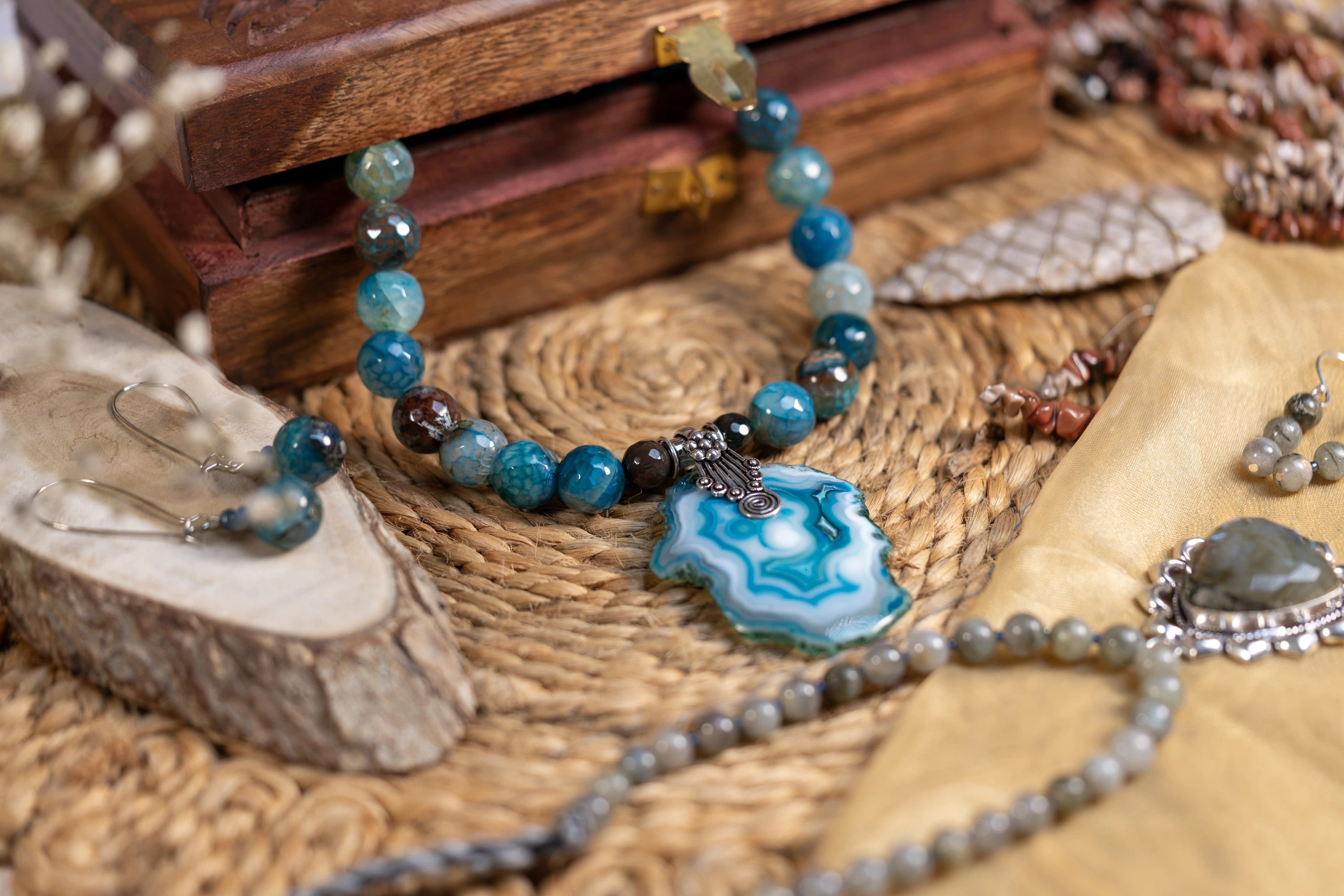 semi precious stones jewellery sets