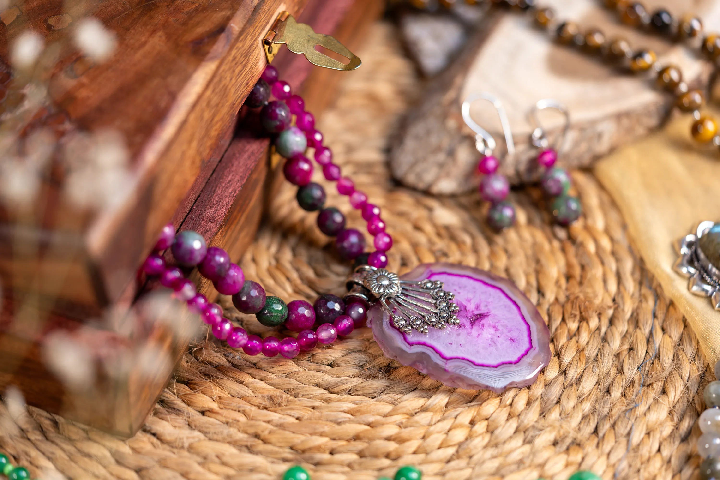 exclisive handmade semi precious jewellery sets