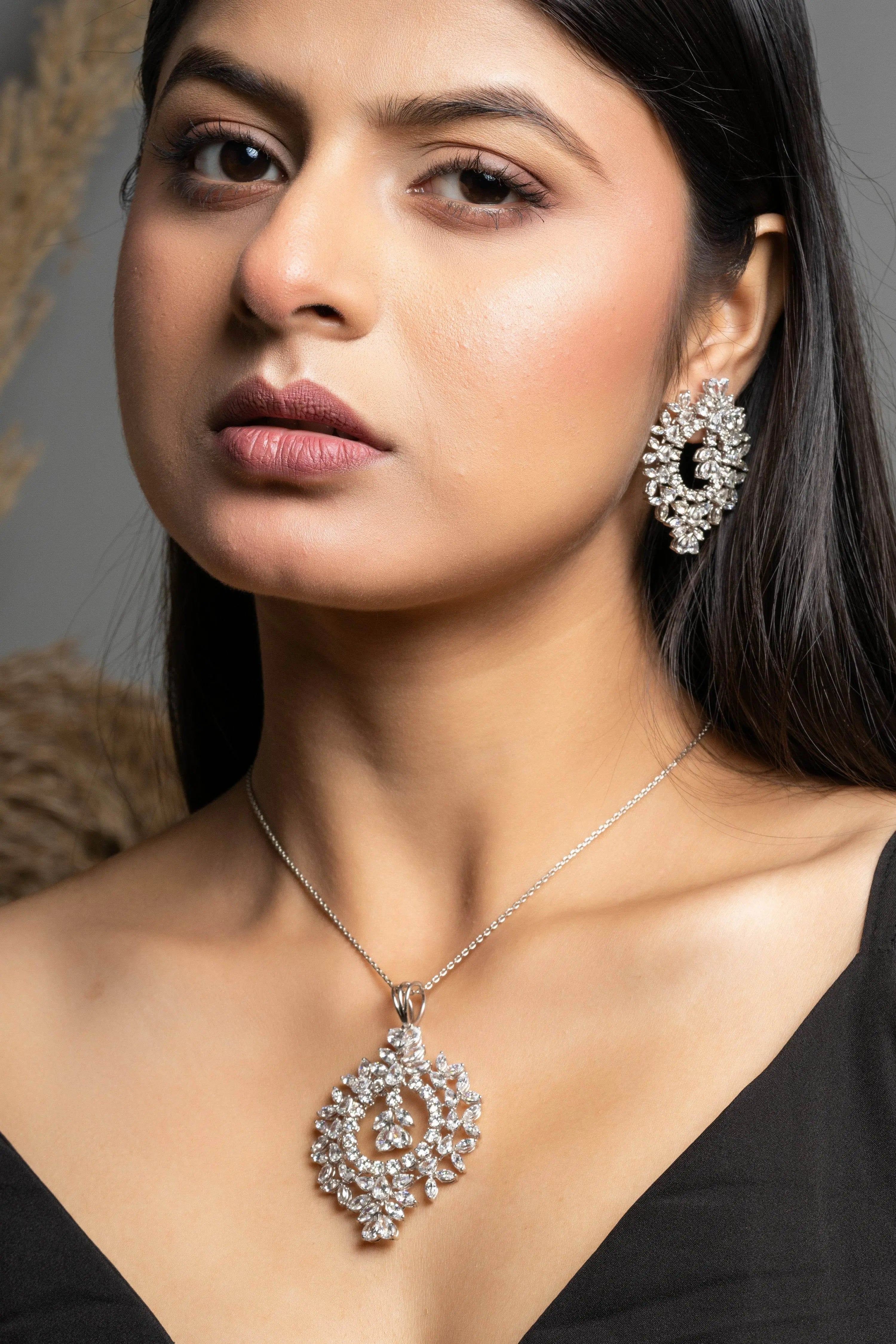 Designer White American Diamond Pendant Necklace Set - Lookandadorn.com