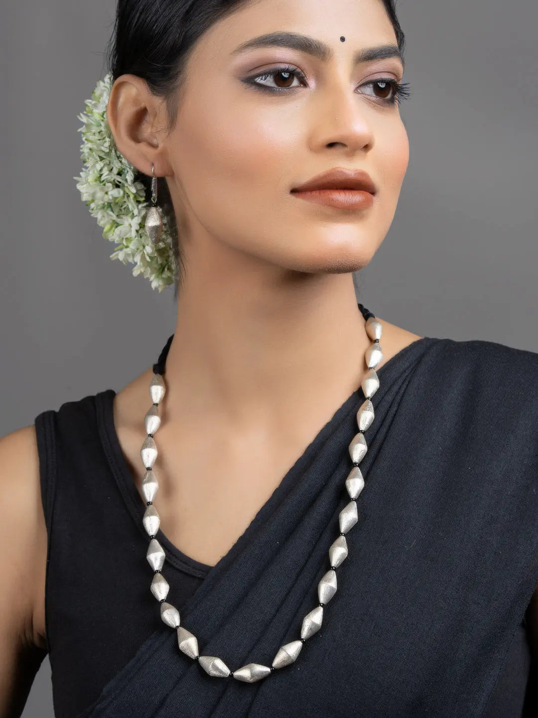 Silver Dholki Necklace Set with Earrings - Lookandadorn.com
