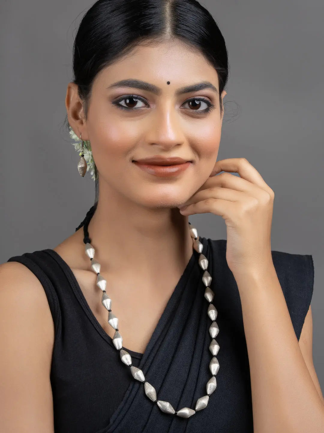 Silver Dholki Necklace Set with Earrings - Lookandadorn.com