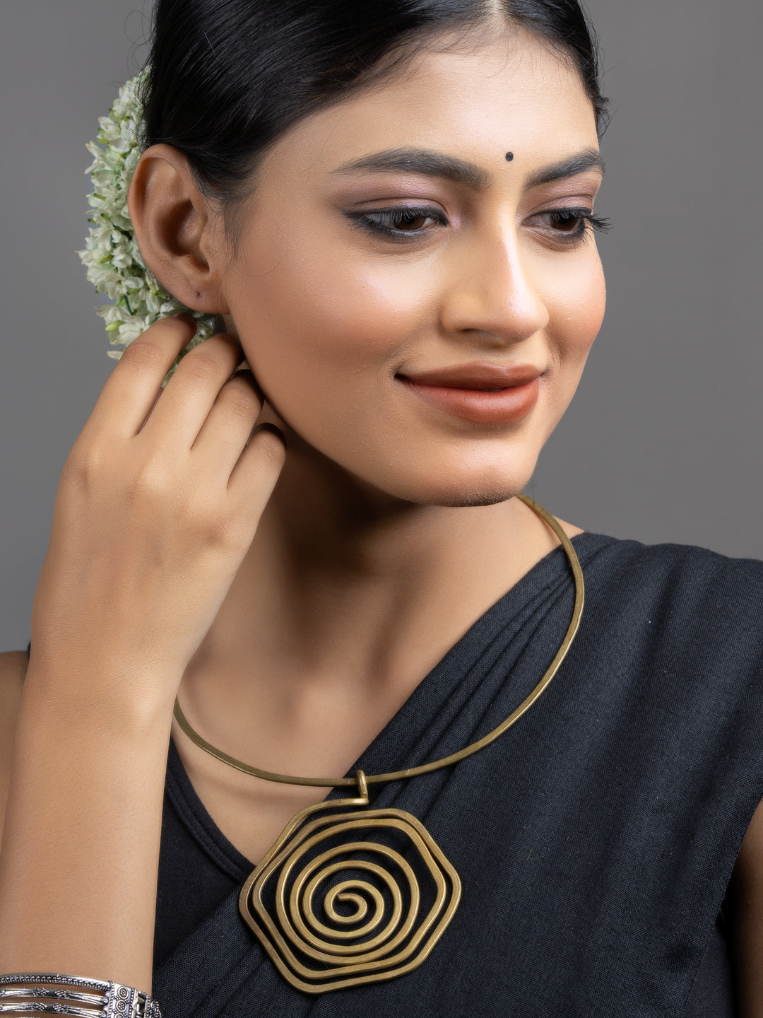 Handmade Dokra Brass Floral Spiral Hasli Necklace - Lookandadorn.com