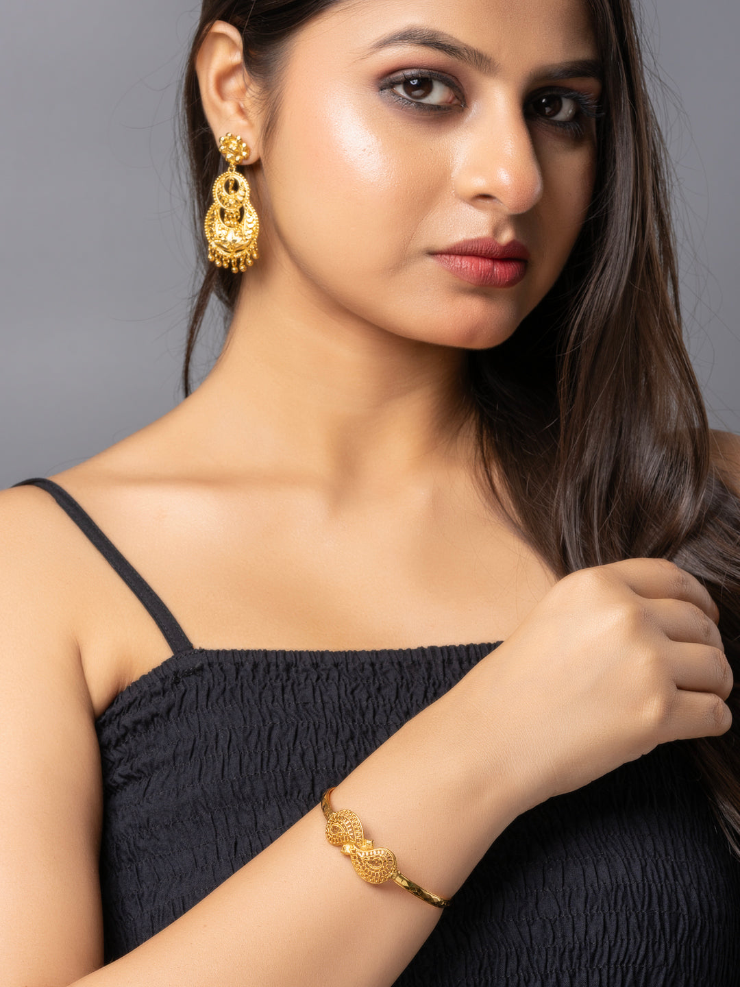 22K Gold Plated Adjustable Paisley Noa Bangle LOOK AND ADORN - designed for you