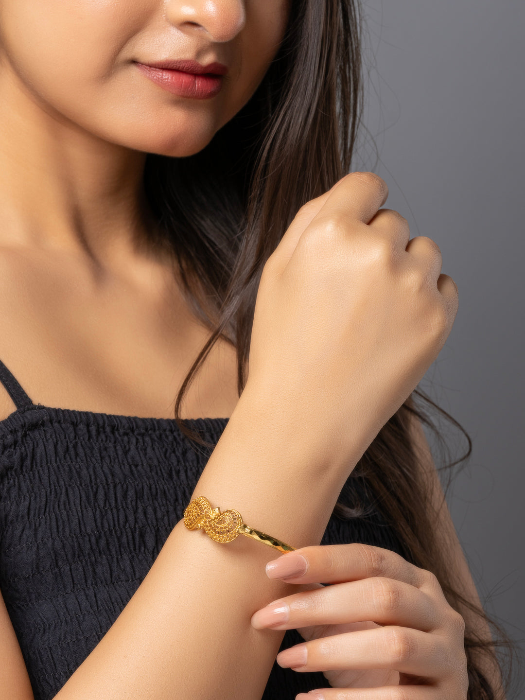 22K Gold Plated Adjustable Paisley Noa Bangle LOOK AND ADORN - designed for you