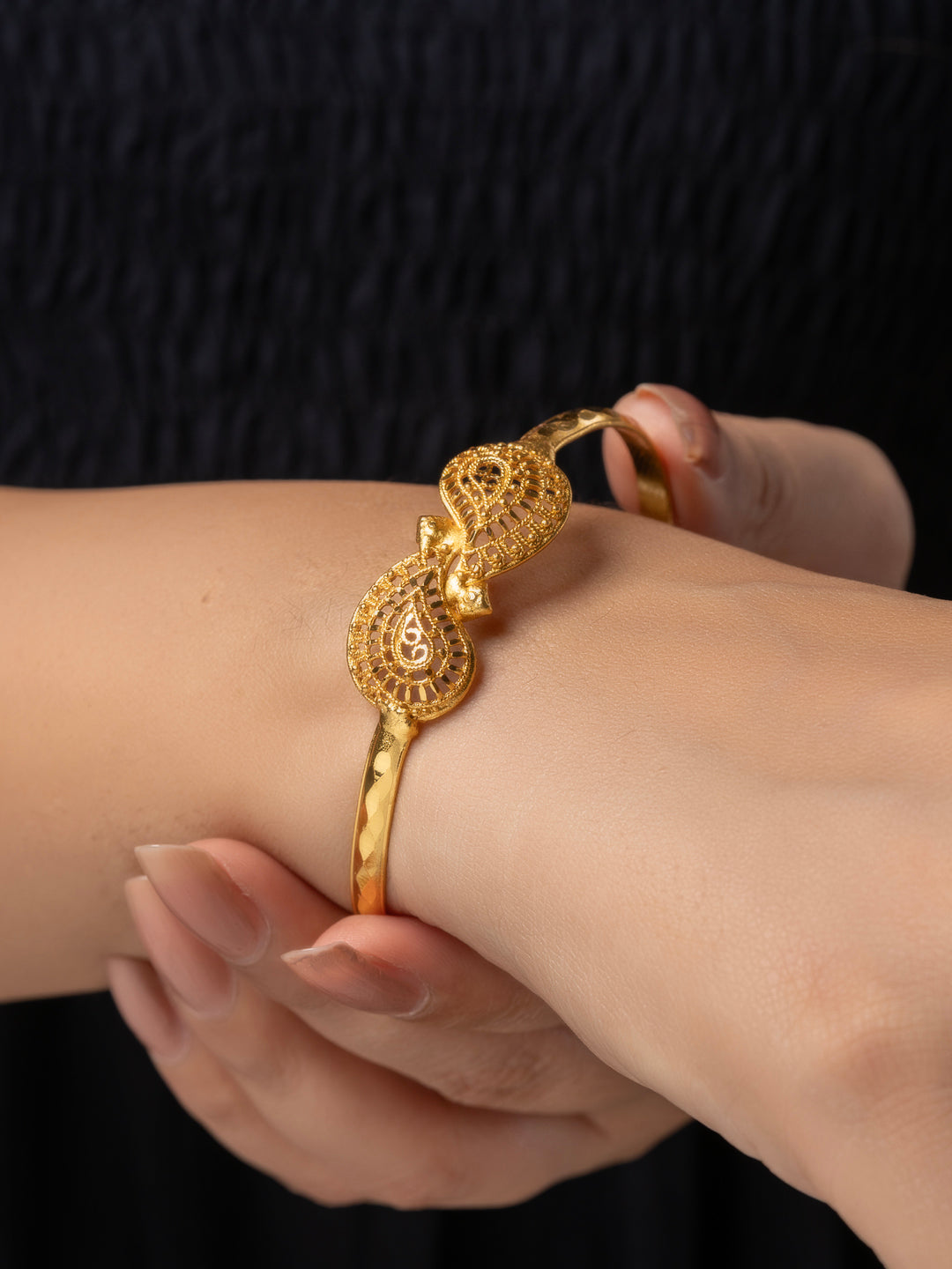 22K Gold Plated Adjustable Paisley Noa Bangle LOOK AND ADORN - designed for you