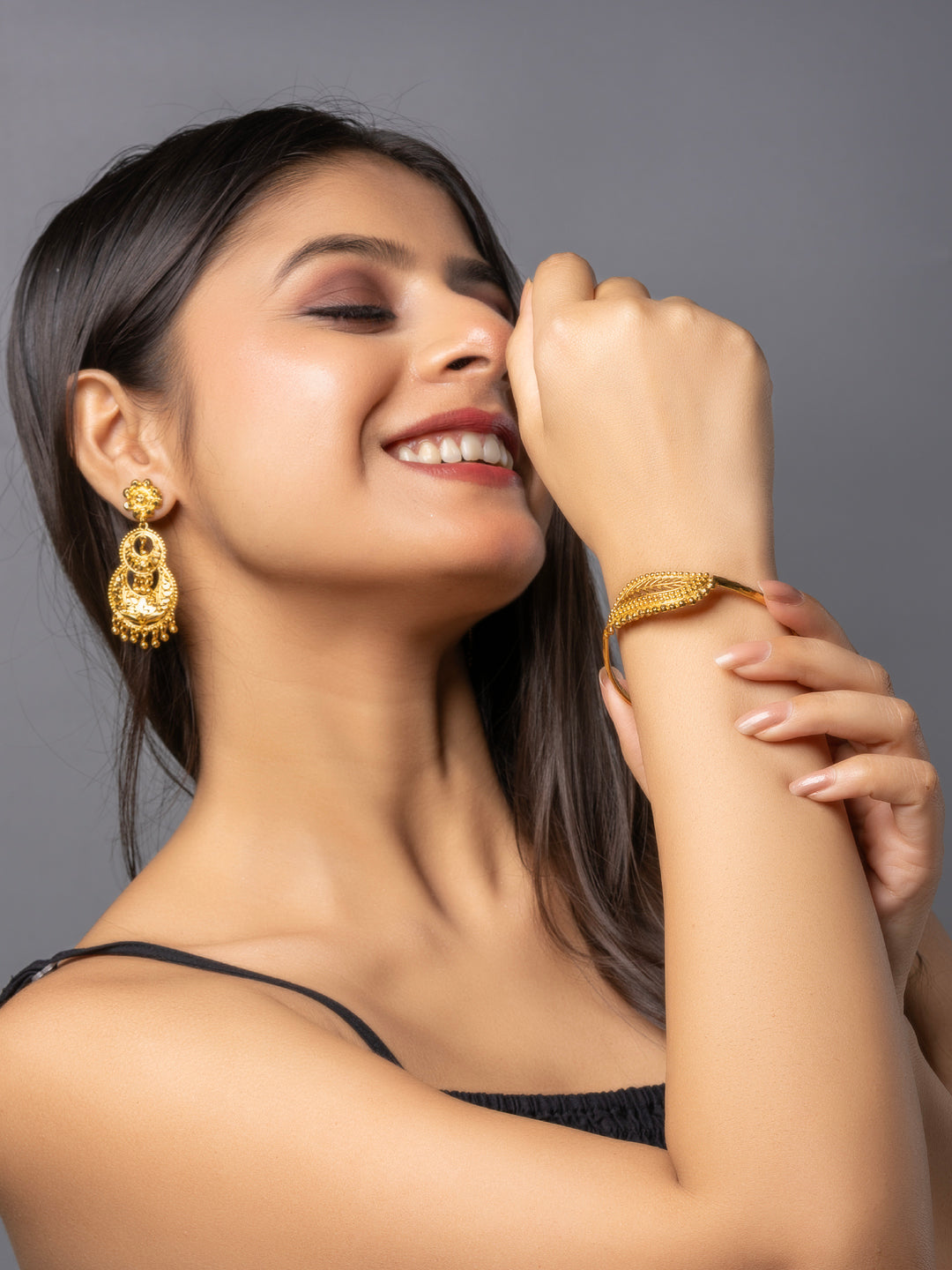 22K Gold Plated Adjustable Leaf  Noa Bangle LOOK AND ADORN - designed for you