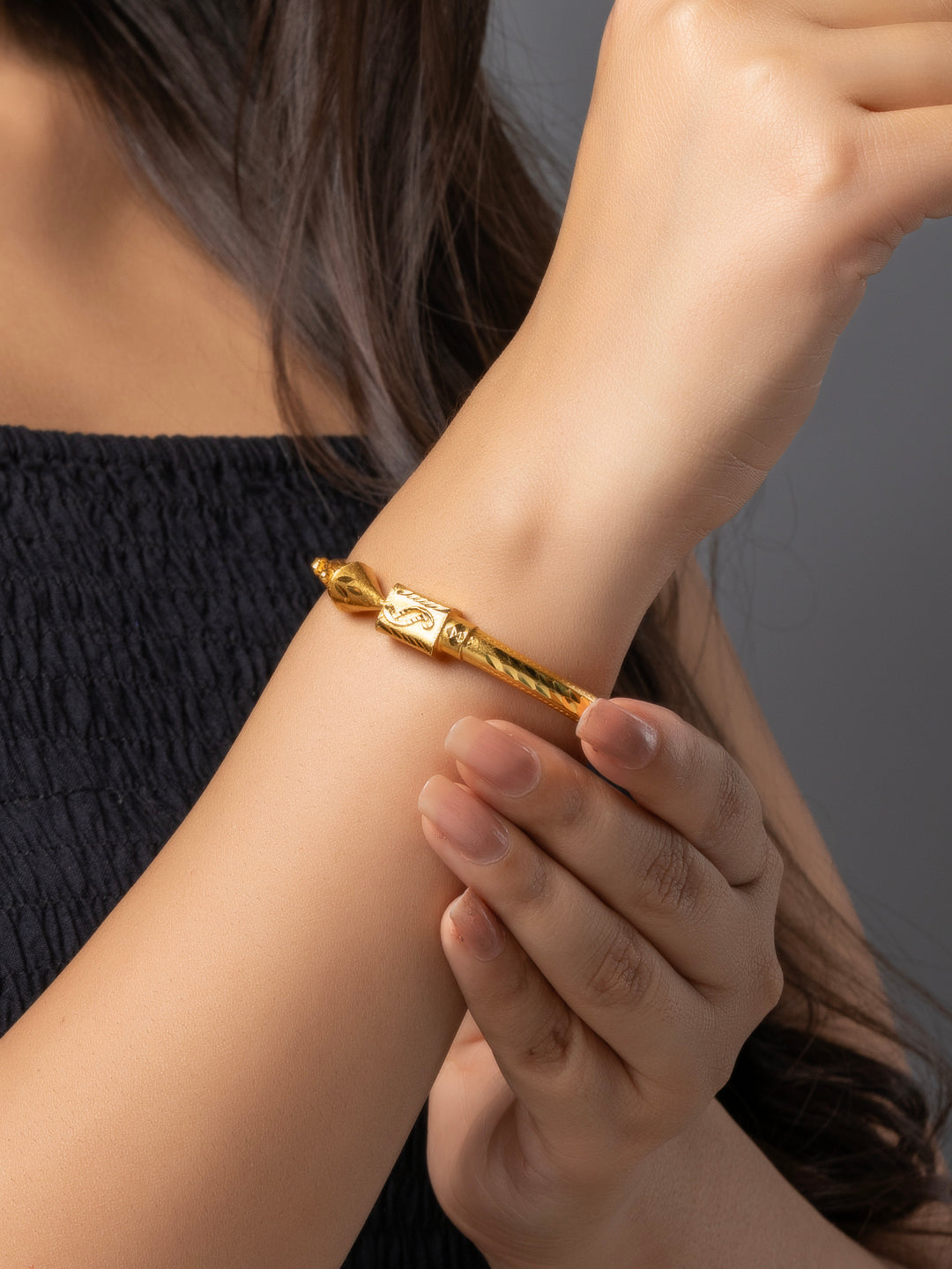 22K Gold Plated Designer Noa Bangle LOOK AND ADORN - designed for you