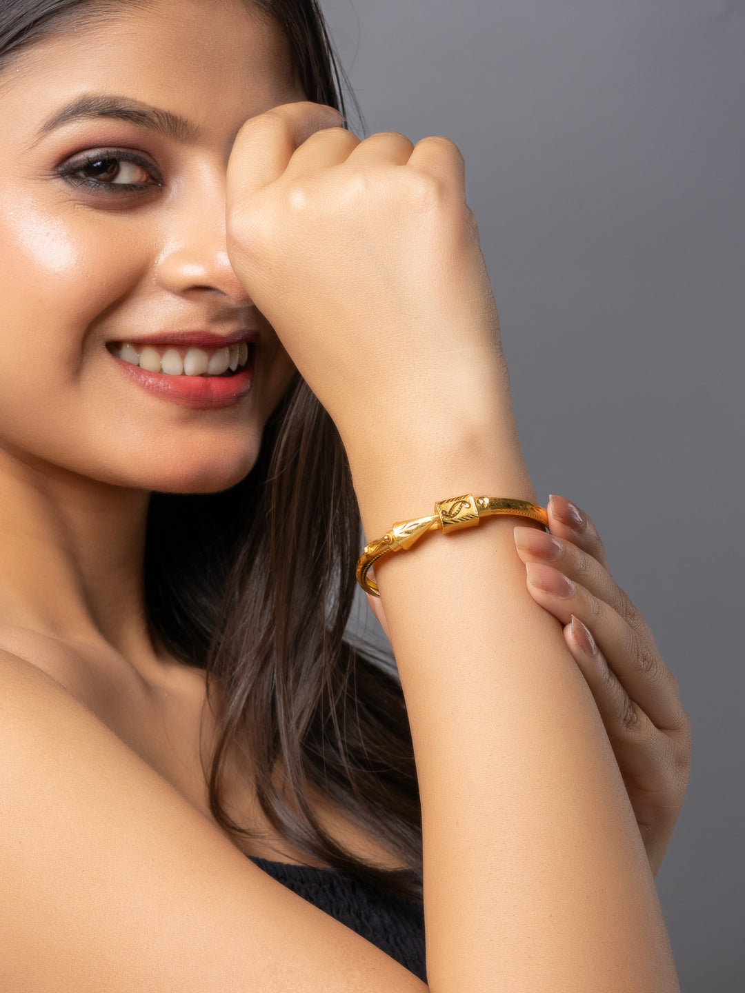 22K Gold Plated Designer Noa Bangle LOOK AND ADORN - designed for you