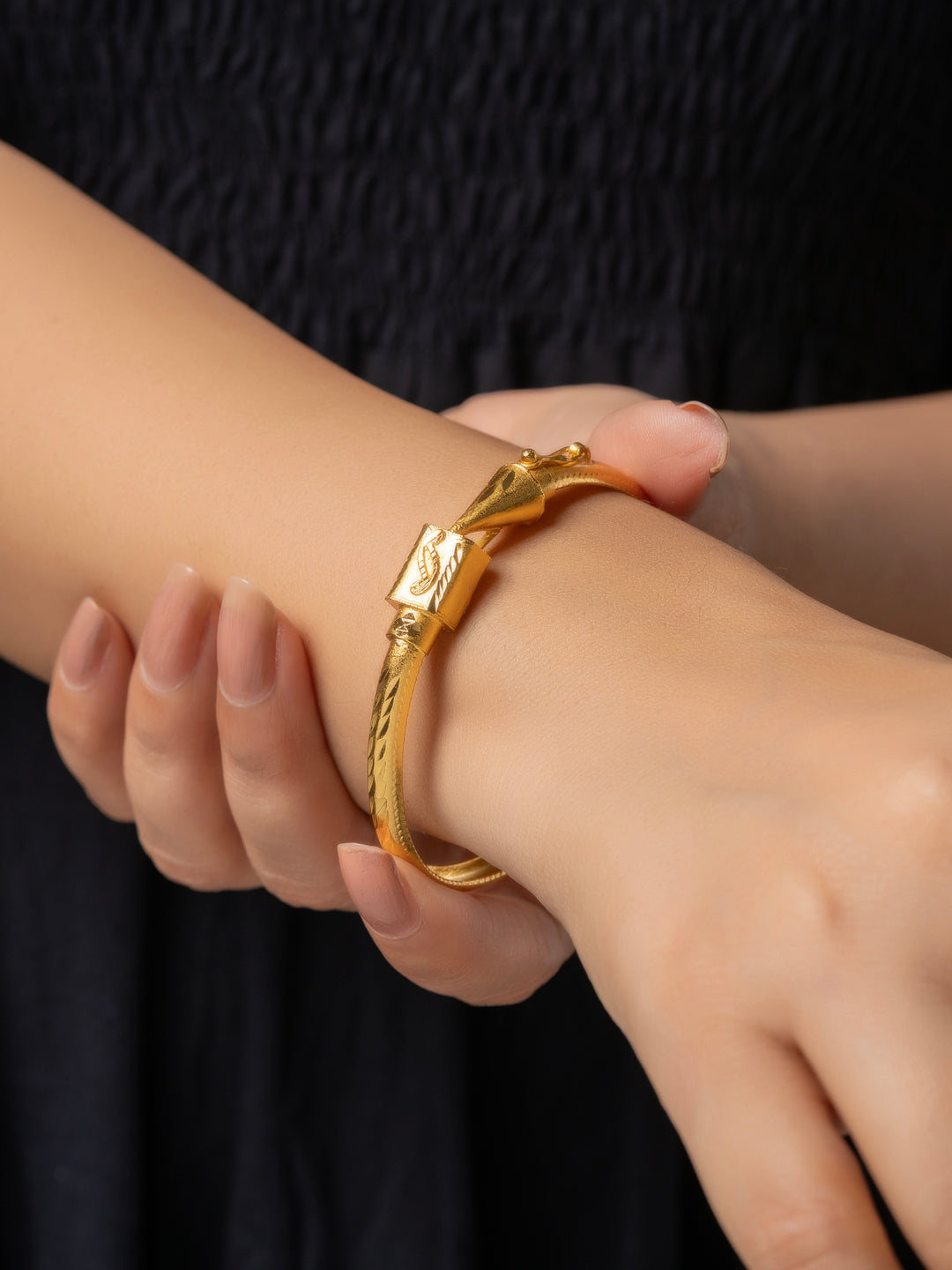 22K Gold Plated Designer Noa Bangle LOOK AND ADORN - designed for you