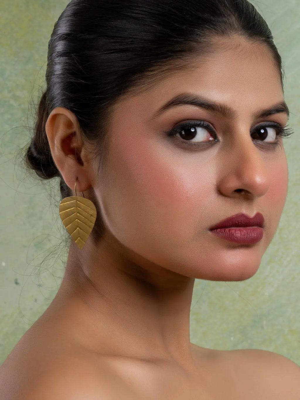 Golden Brass Leaf Earring LOOK AND ADORN - designed for you