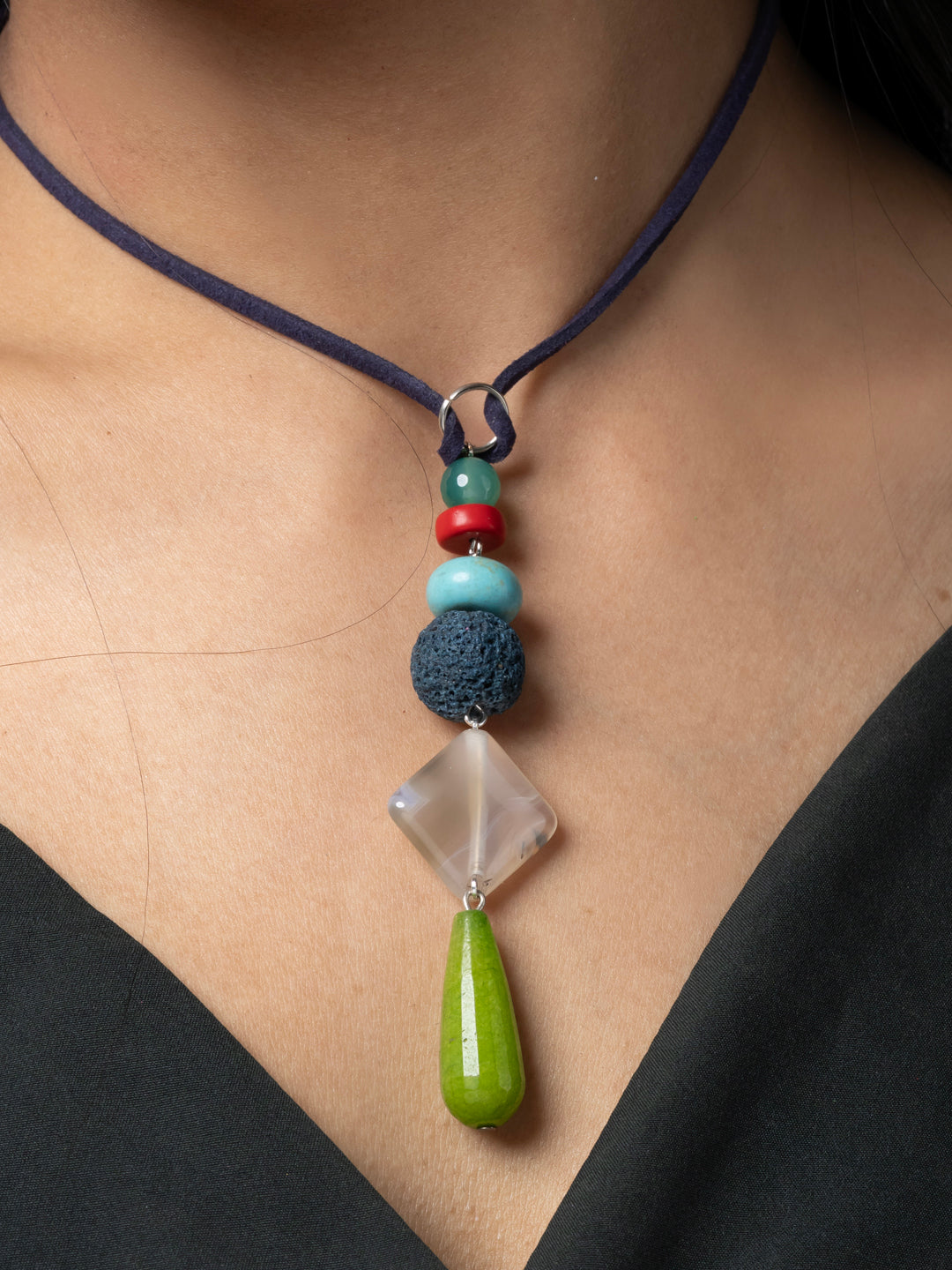 Chitai Bead Semi Precious Stone Pendant Necklace with Adjustable