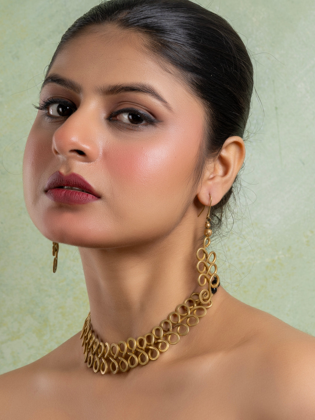 Golden Brass Dokra Spiral Choker Necklace set with Earring