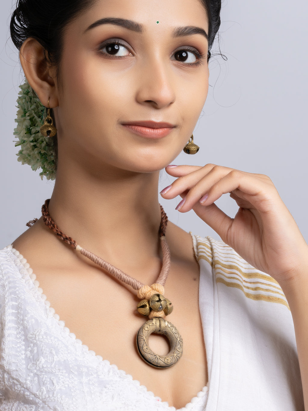 Beige Brown Dokra Brass Necklace Set With Earrings