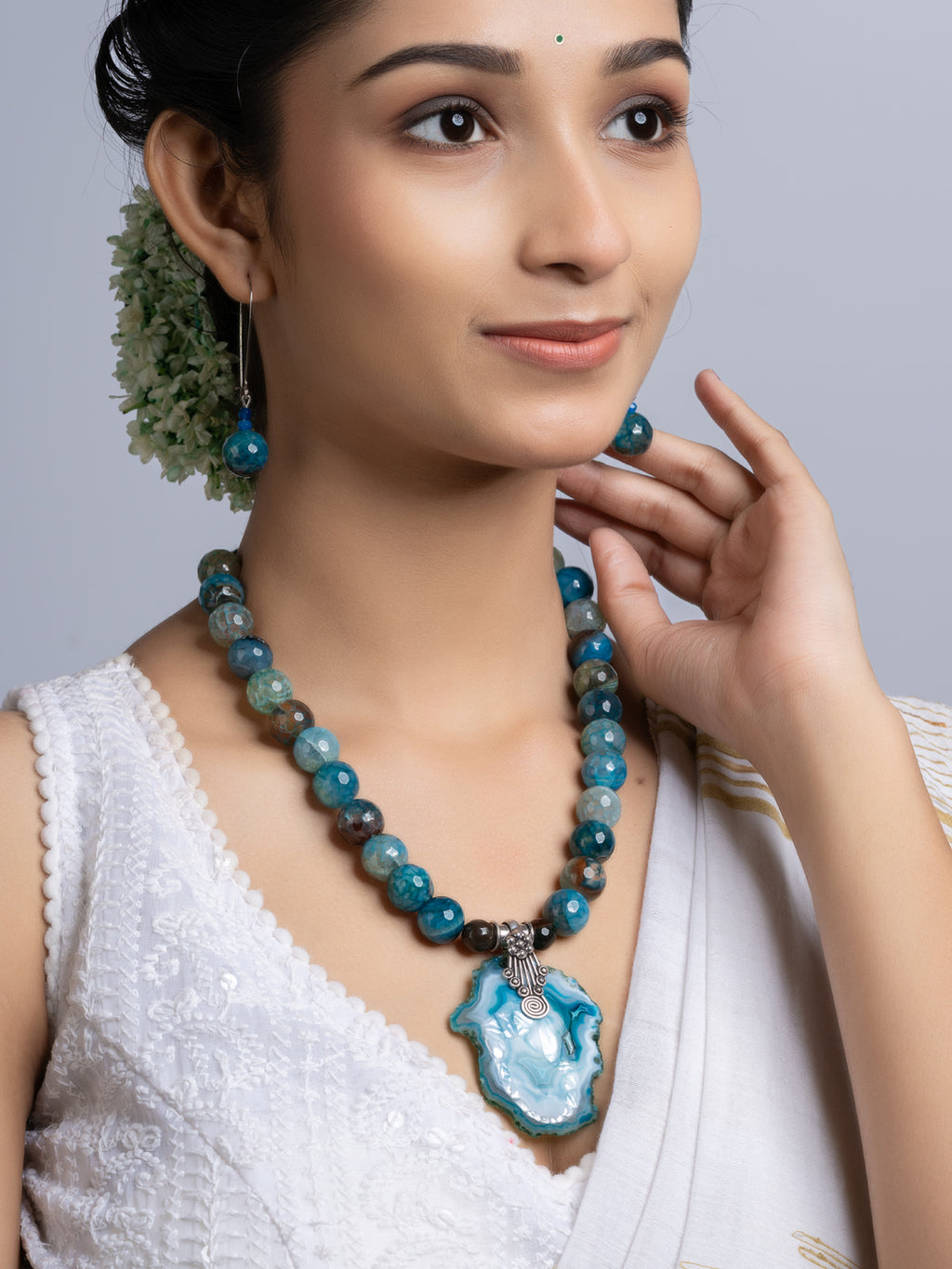 Semi Precious Peacock Blue Agate Quartz Necklace Set With Earrings