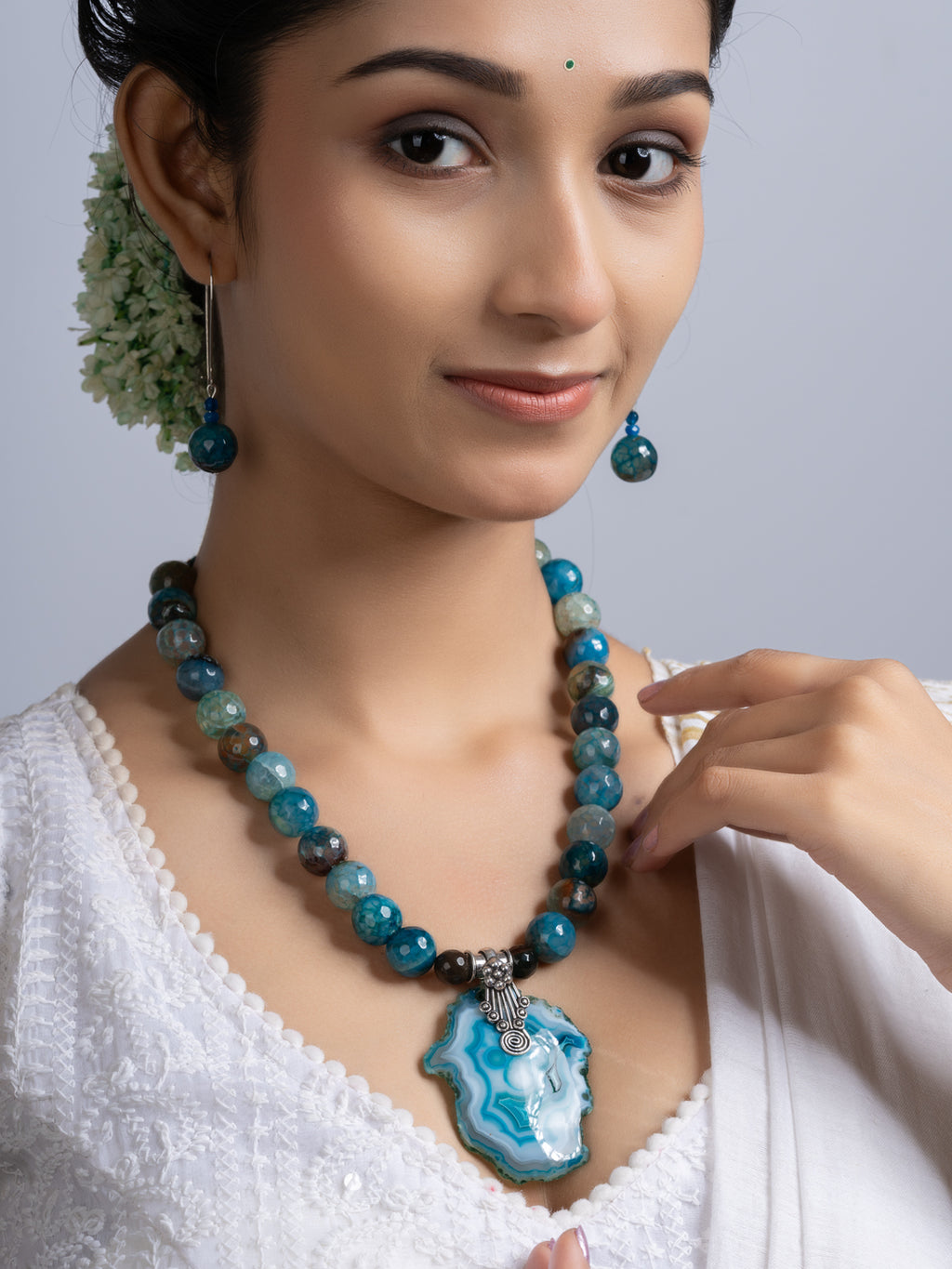 Semi Precious Peacock Blue Agate Quartz Necklace Set With Earrings
