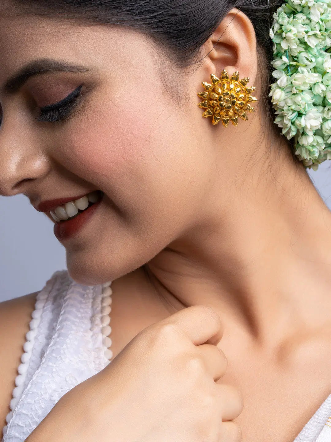 Gold Plated Floral Stud Earrings - Lookandadorn.com