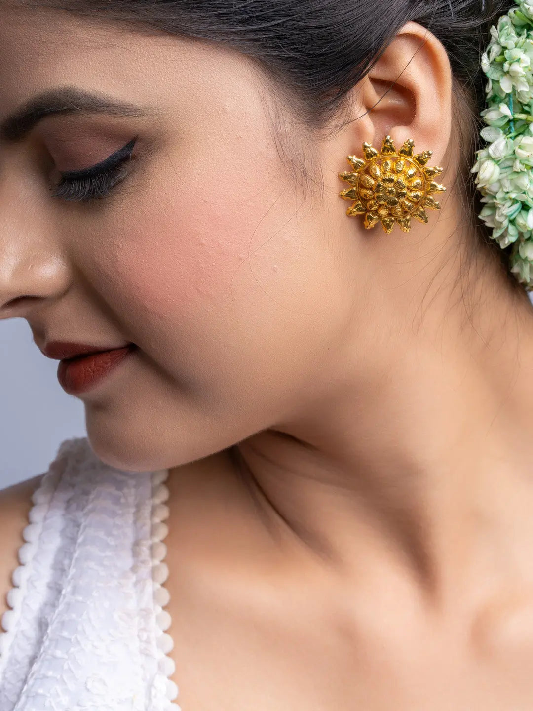 Gold Plated Floral Stud Earrings - Lookandadorn.com