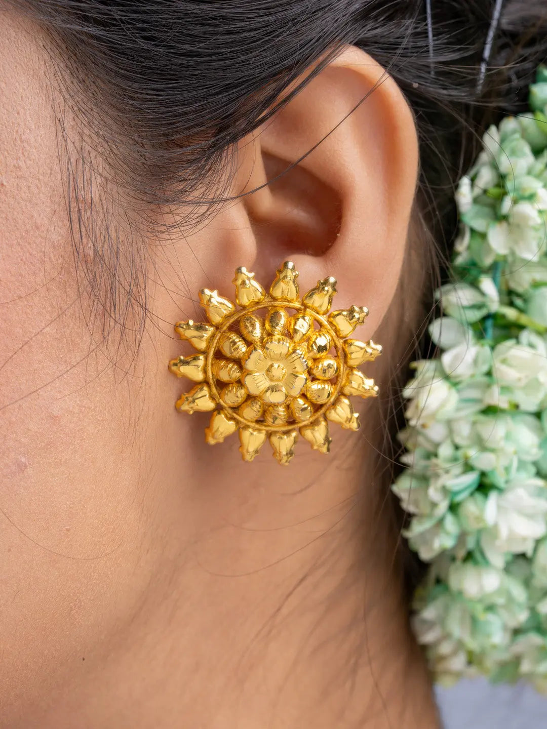 Gold Plated Floral Stud Earrings - Lookandadorn.com