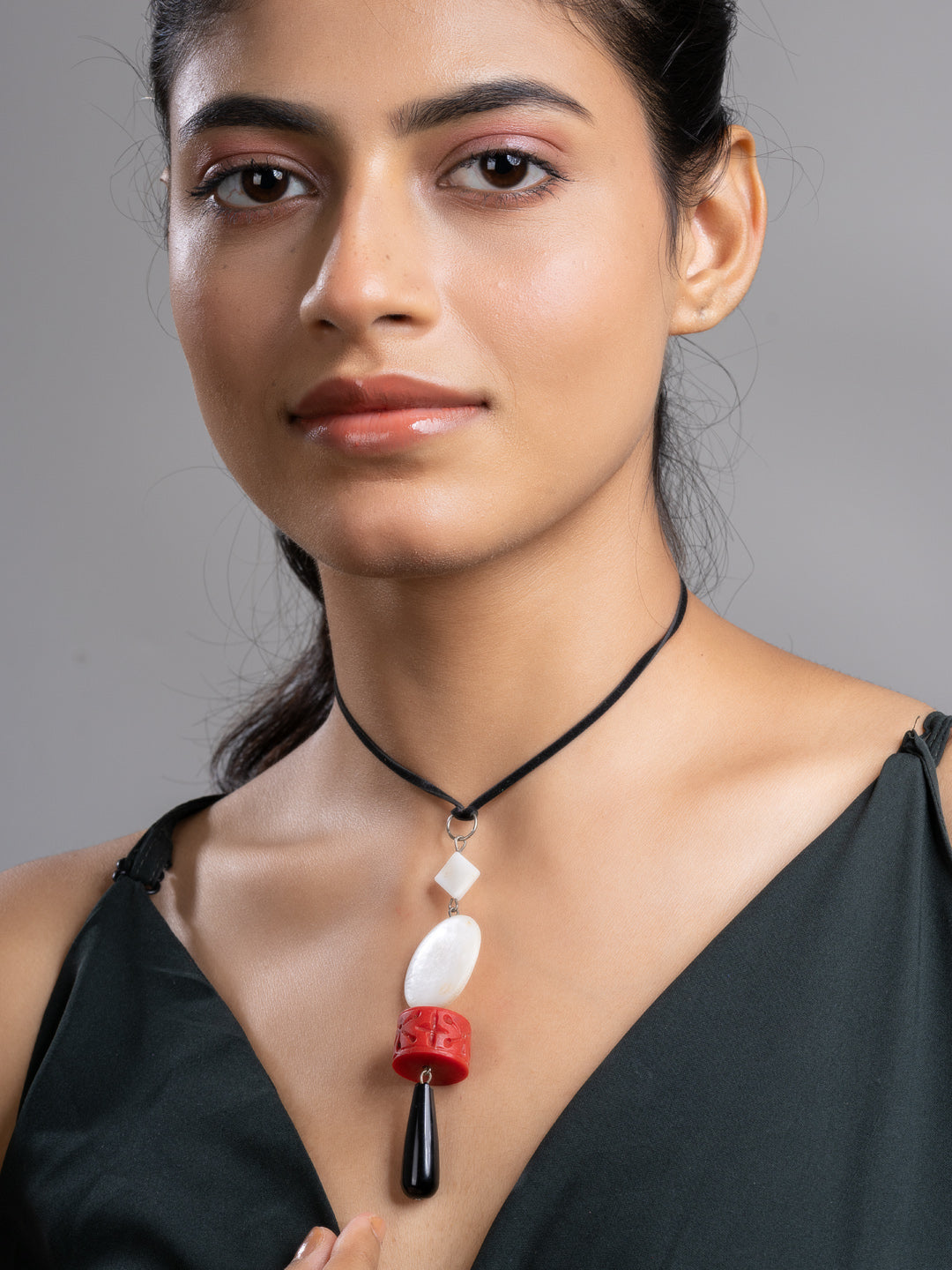 White Red Black Onyx Agate Mother Of Pearl Sleek Necklace With Adjustable Suede Cord