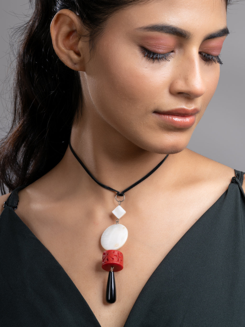 White Red Black Onyx Agate Mother Of Pearl Sleek Necklace With Adjustable Suede Cord