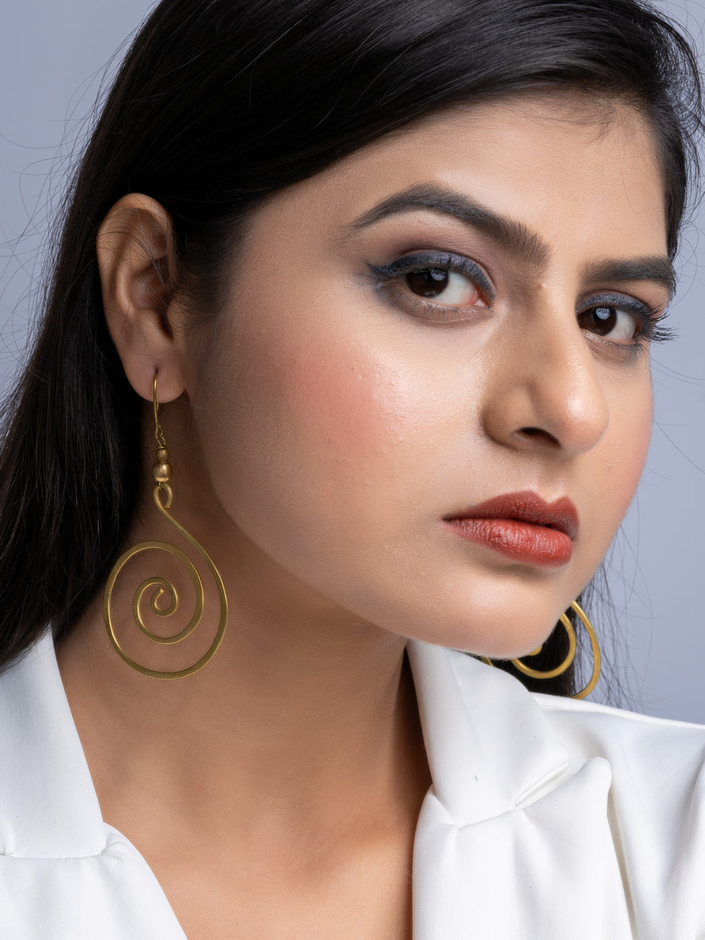 Spiral Golden Brass Dokra Earrings - Lookandadorn.com