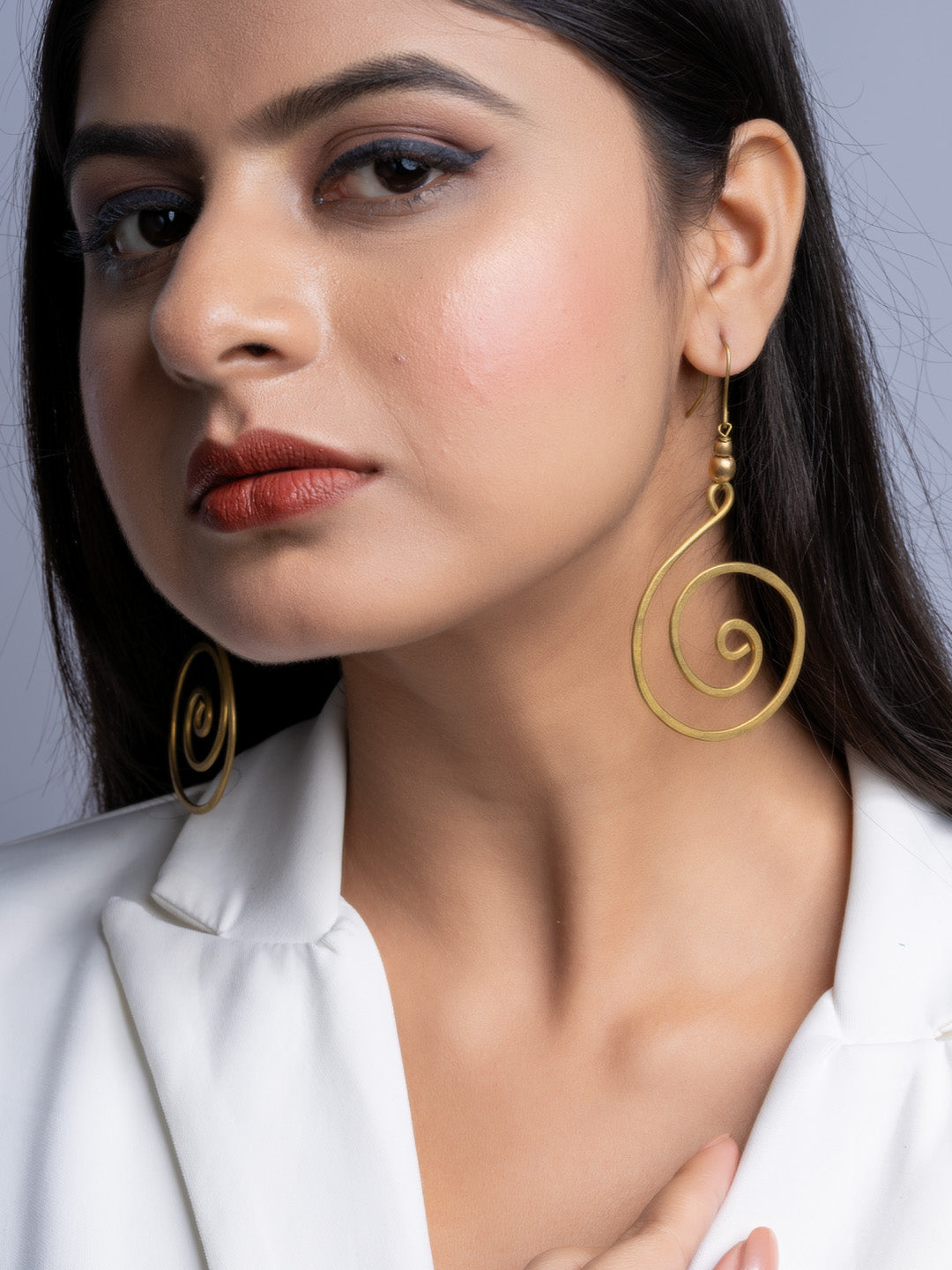 Spiral Golden Brass Dokra Earrings - Lookandadorn.com