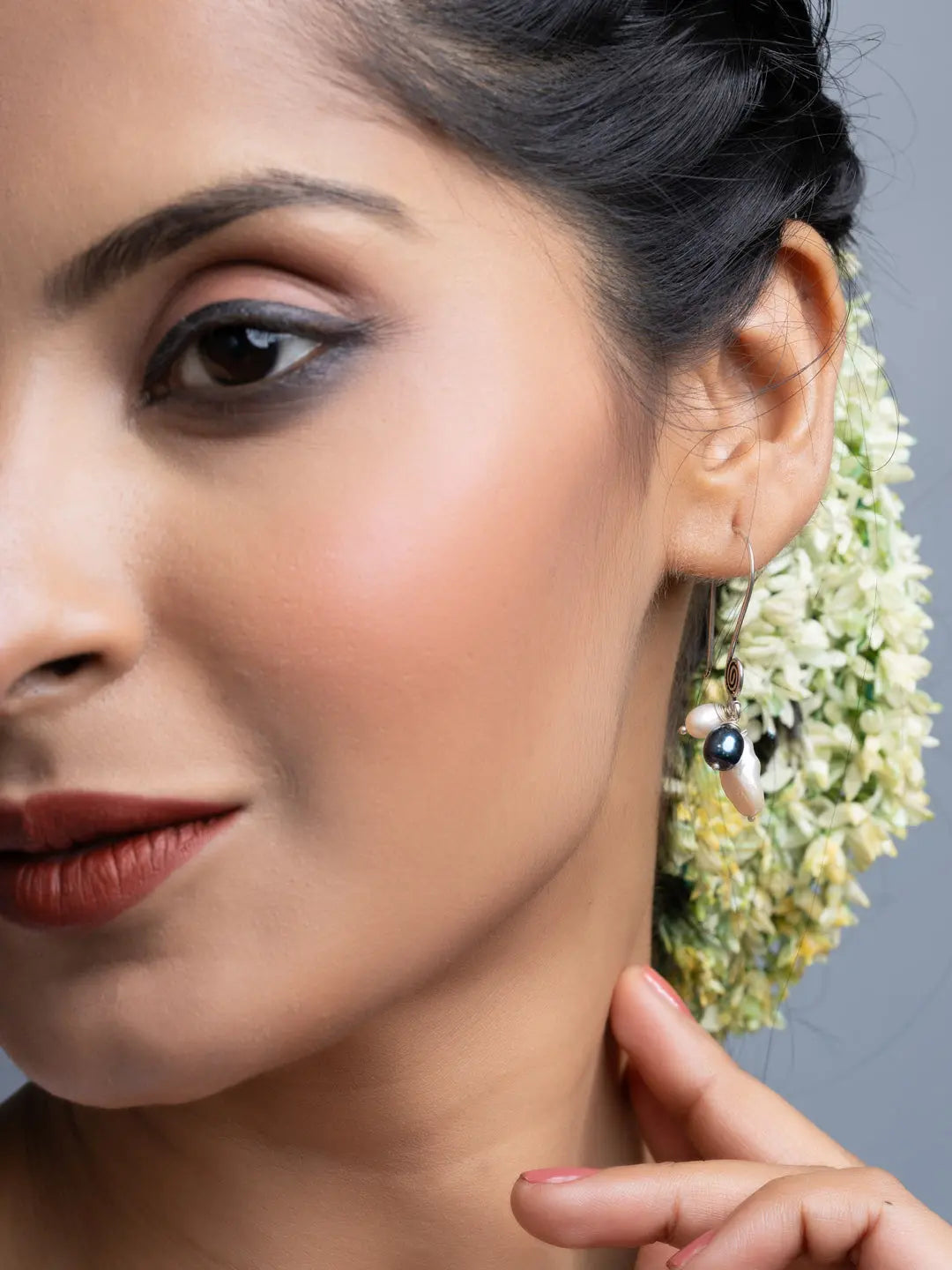 White Midnight Blue Freshwater Baroque Pearl Dangler Earrings - Lookandadorn.com