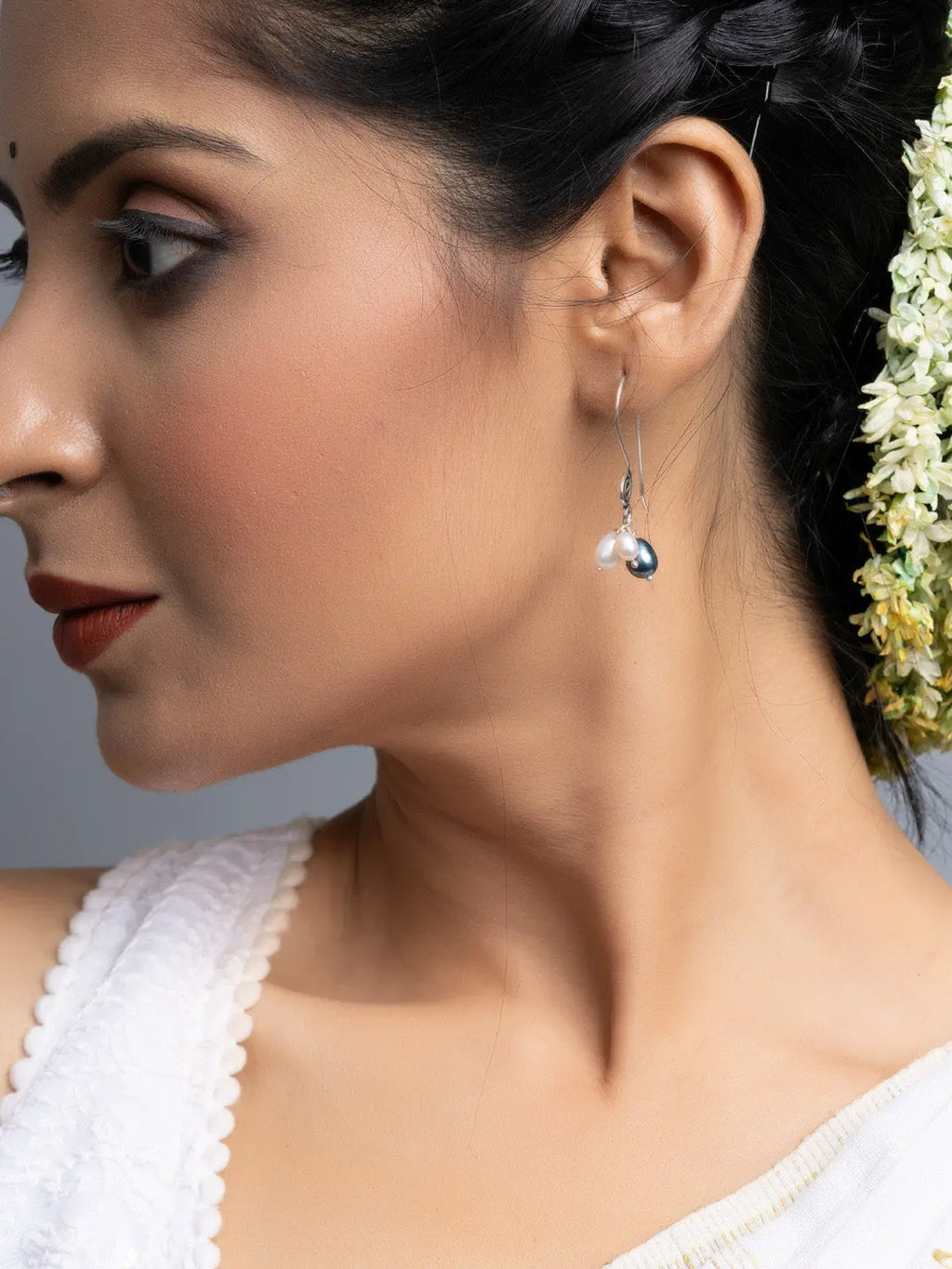 Freshwater White Midnight Blue Pearl Earrings - Lookandadorn.com