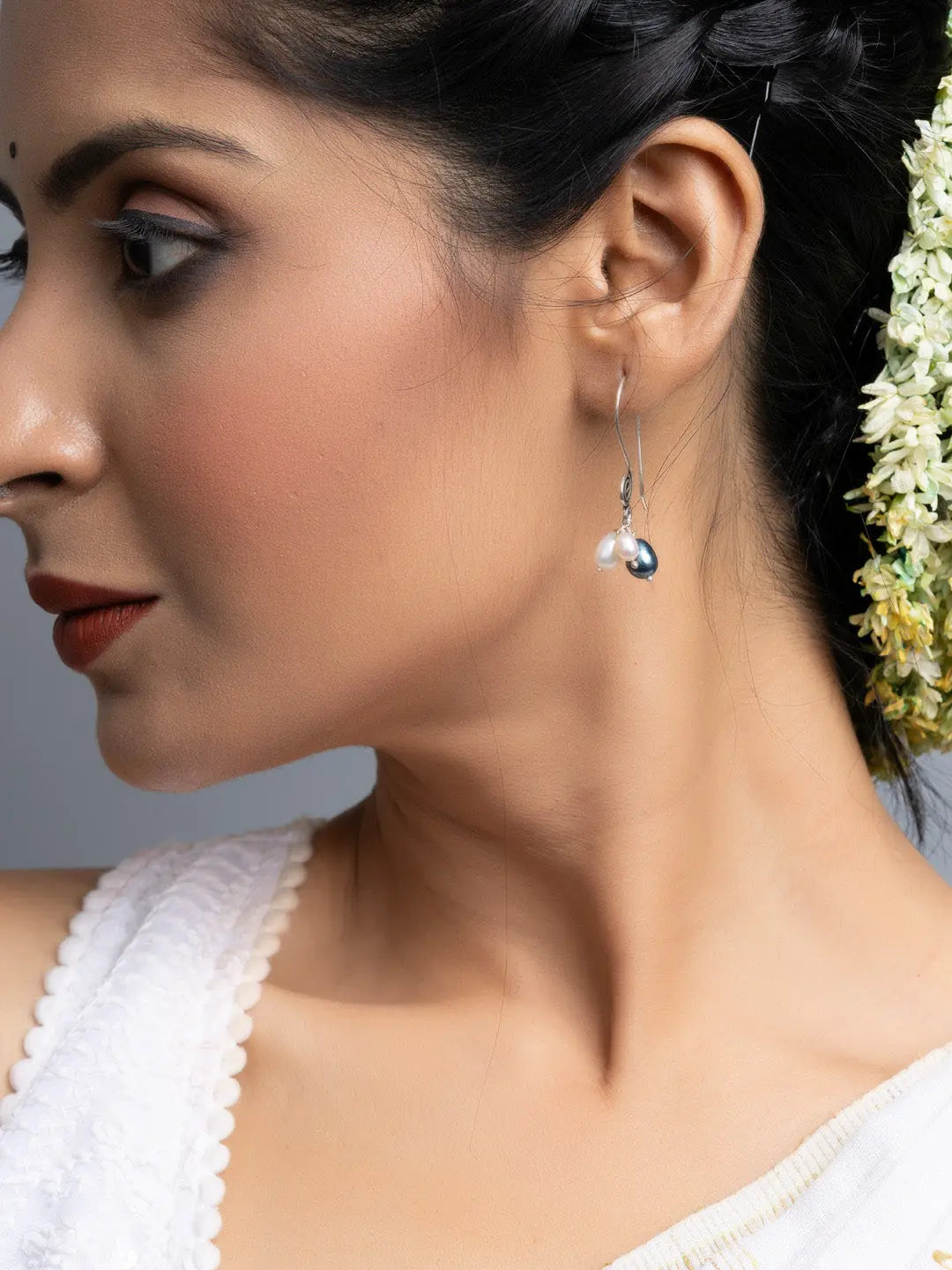 Freshwater White Midnight Blue Pearl Earrings - Lookandadorn.com