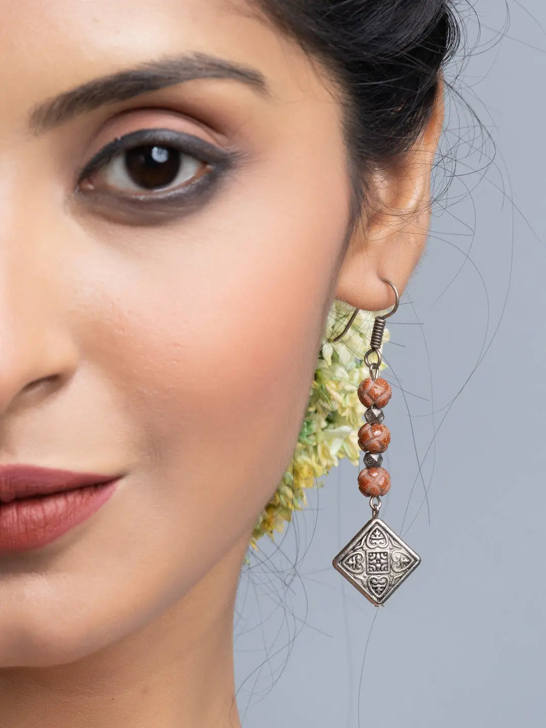 Semi Precious Sandstone Floral Earrings - Lookandadorn.com