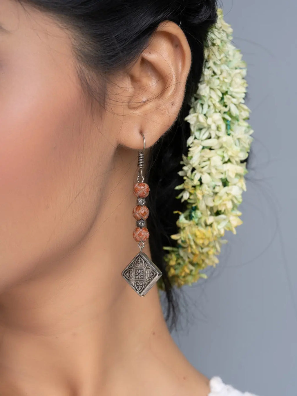Semi Precious Sandstone Floral Earrings - Lookandadorn.com