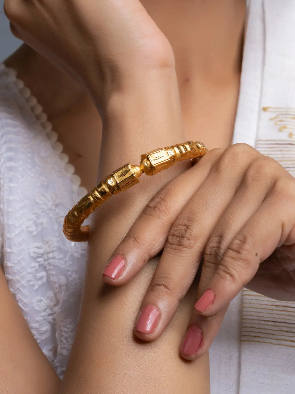 Gold Plated Designer Bangle - Lookandadorn.com