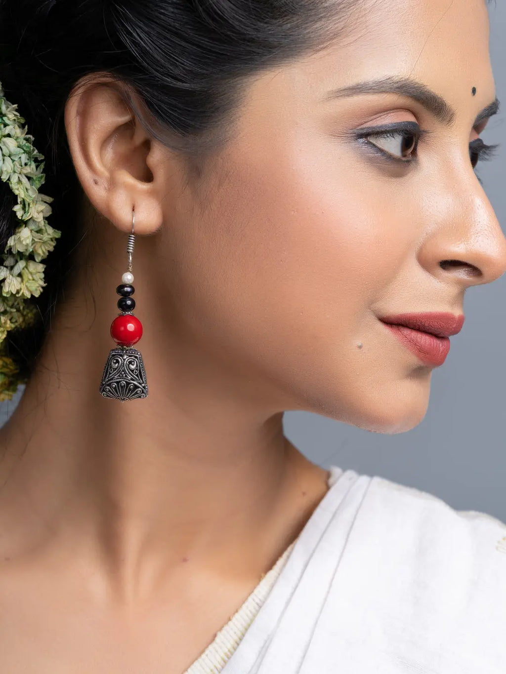 Coral Fresh Water Pearl Earrings - Lookandadorn.com