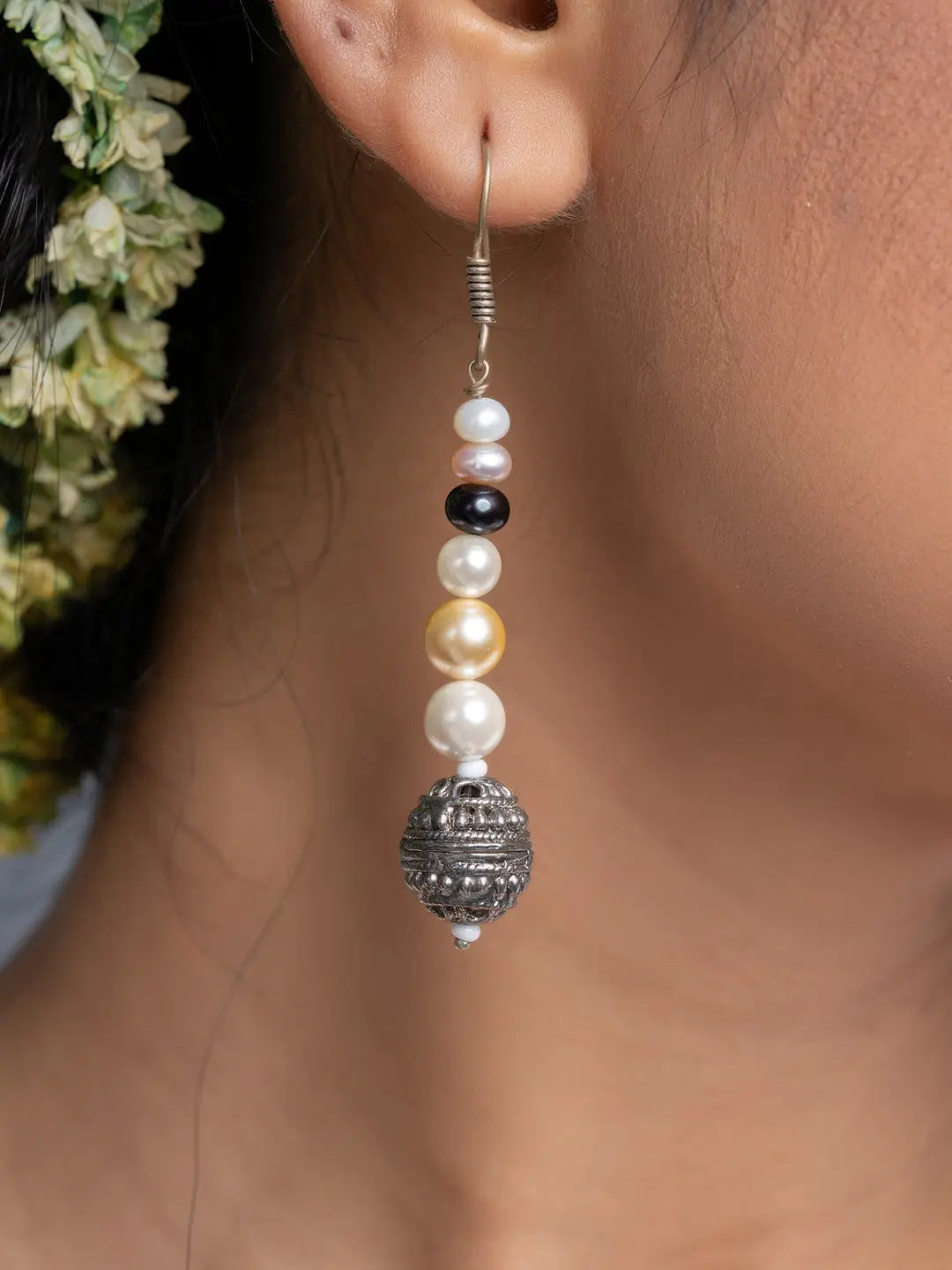 Fresh Water Shades of Pearl Earrings - Lookandadorn.com
