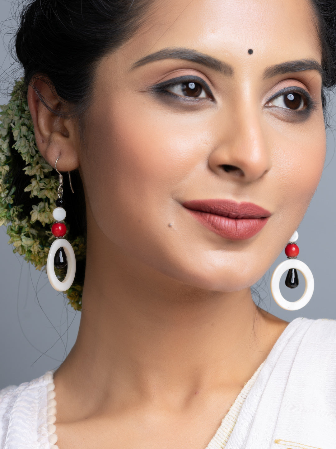 Mother of Pearl Coral Onyx Earrings