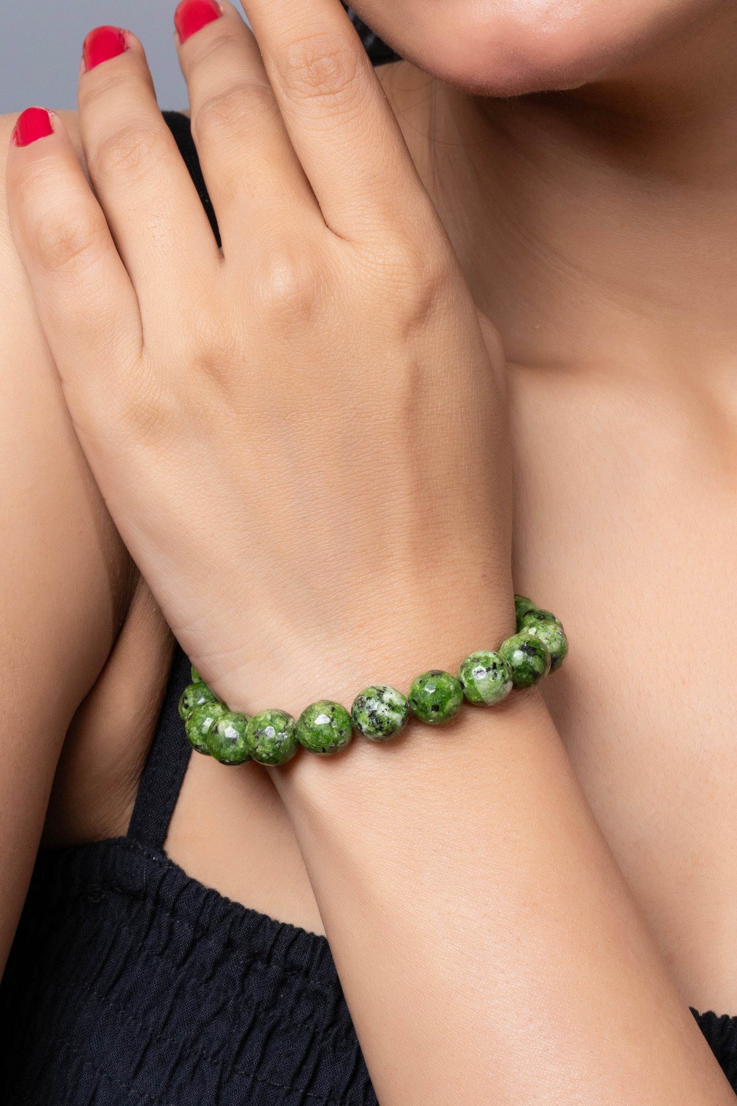 Handmade Green Semi Precious Jade Bracelet for Elegant Everyday Wear - Lookandadorn.com
