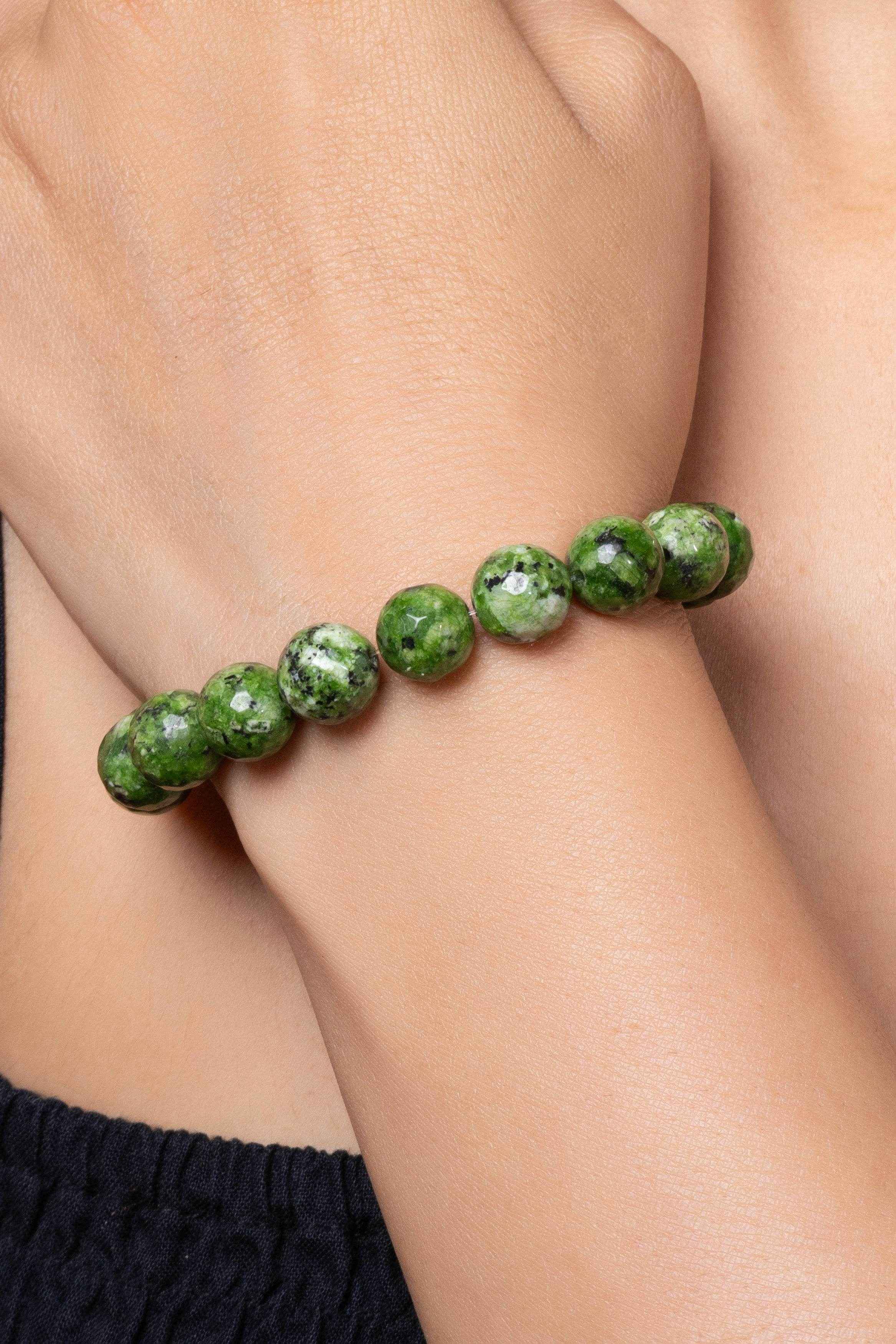 Handmade Green Semi Precious Jade Bracelet for Elegant Everyday Wear - Lookandadorn.com