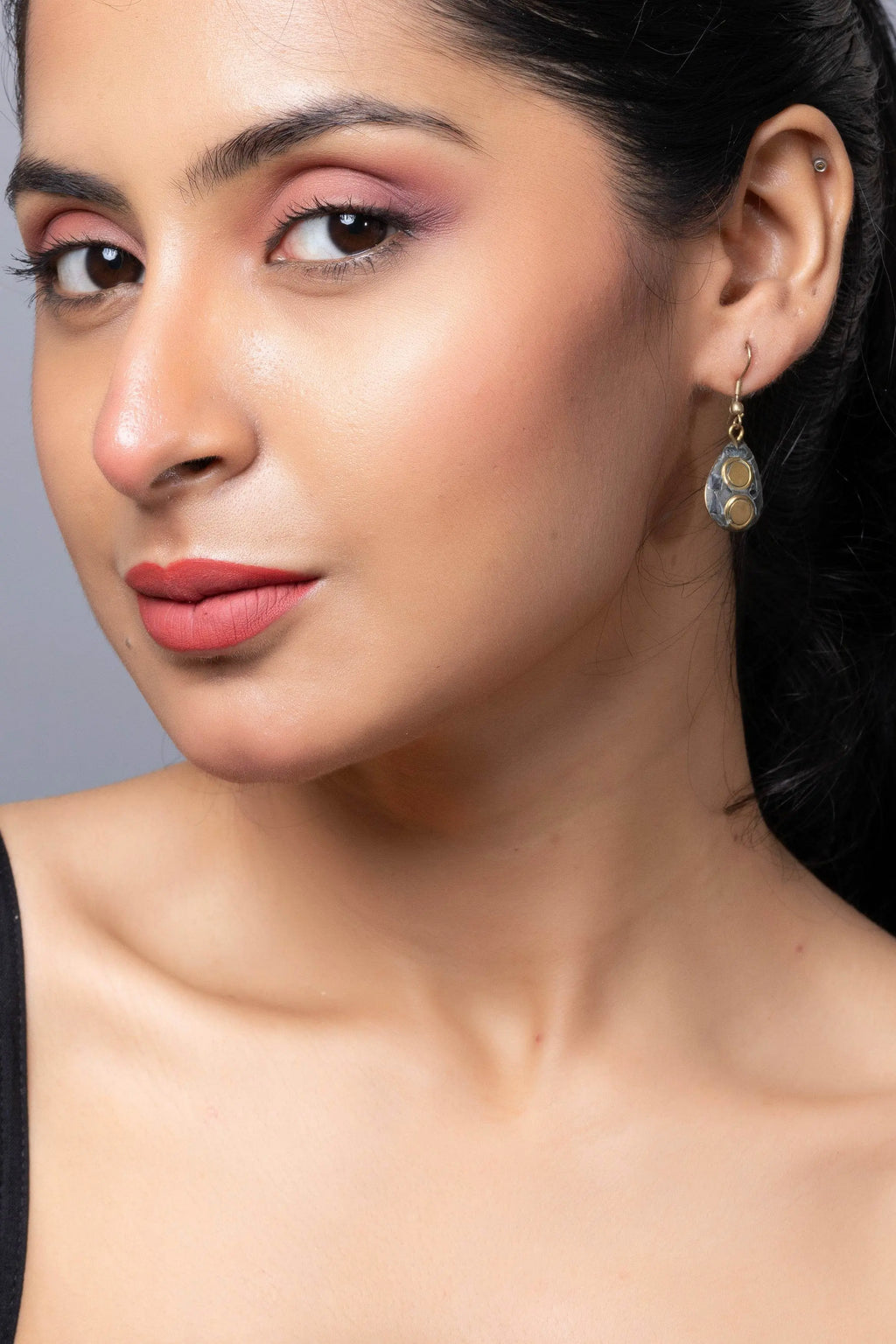 Golden Black Drop Design Tibetan Earring - Lookandadorn.com