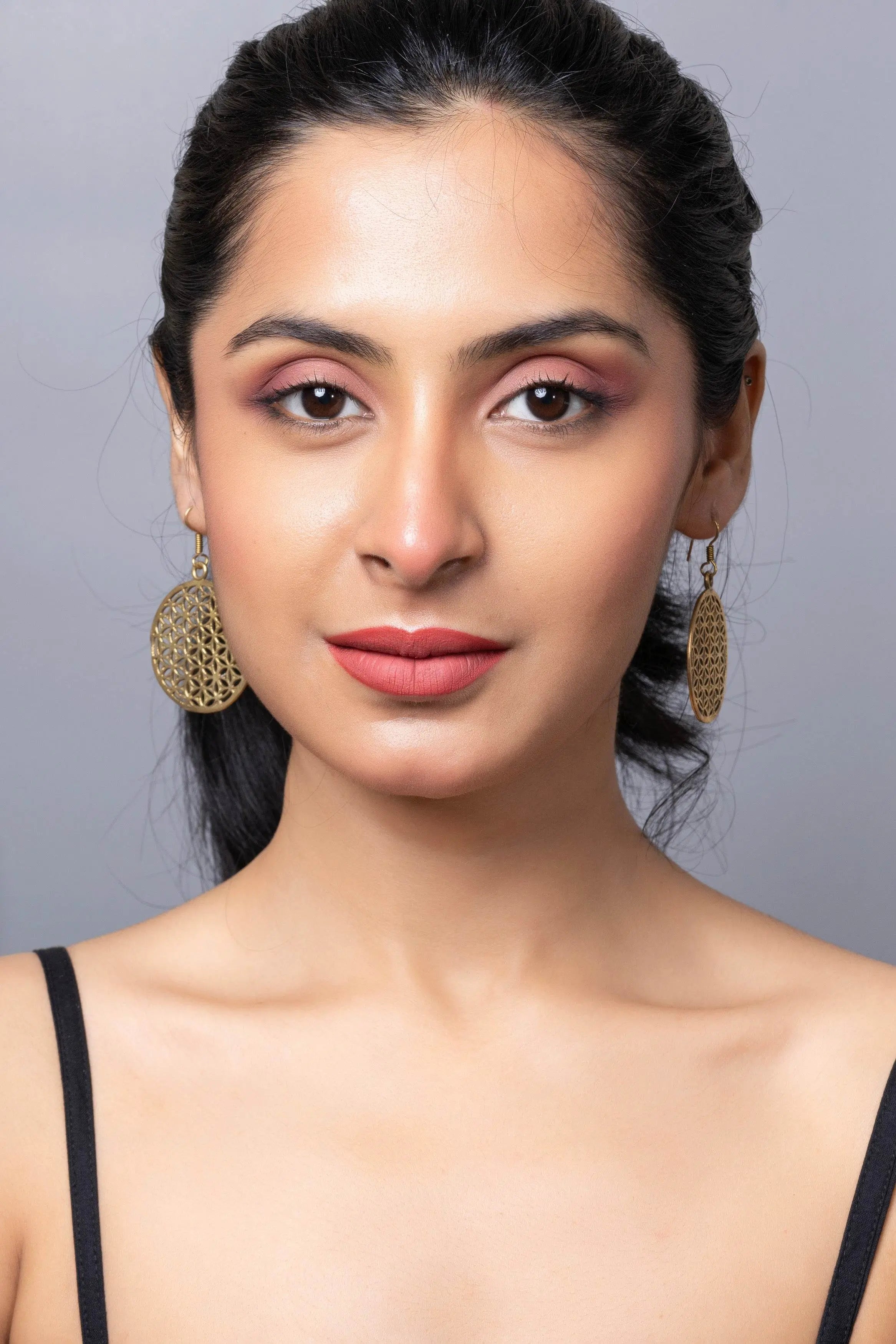 Designer Floral Round Golden Brass Earring - Lookandadorn.com