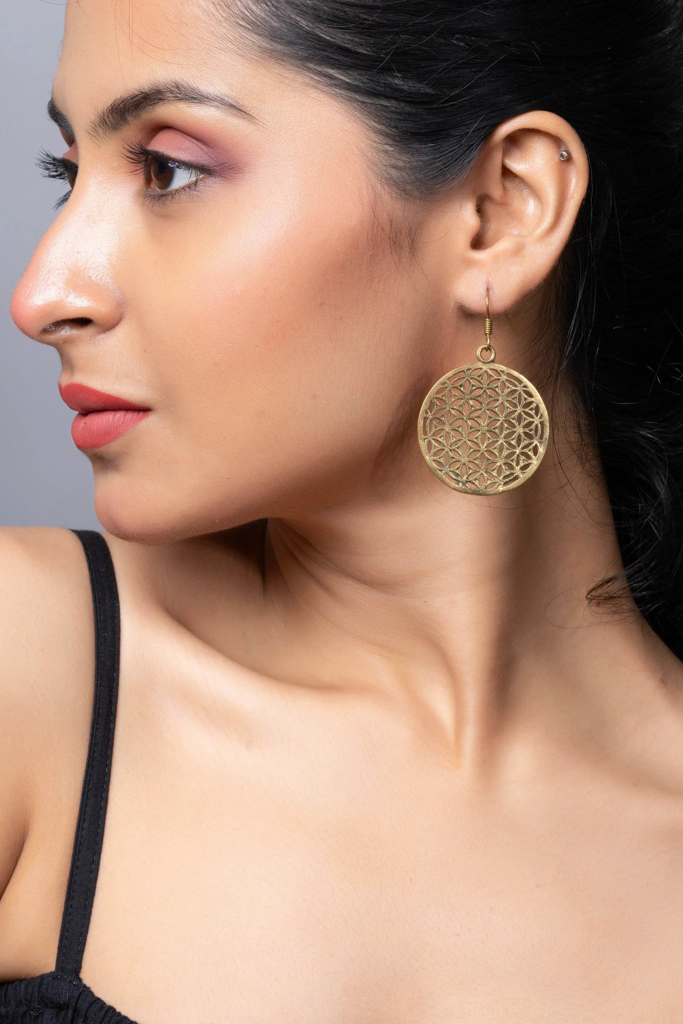 Designer Floral Round Golden Brass Earring - Lookandadorn.com